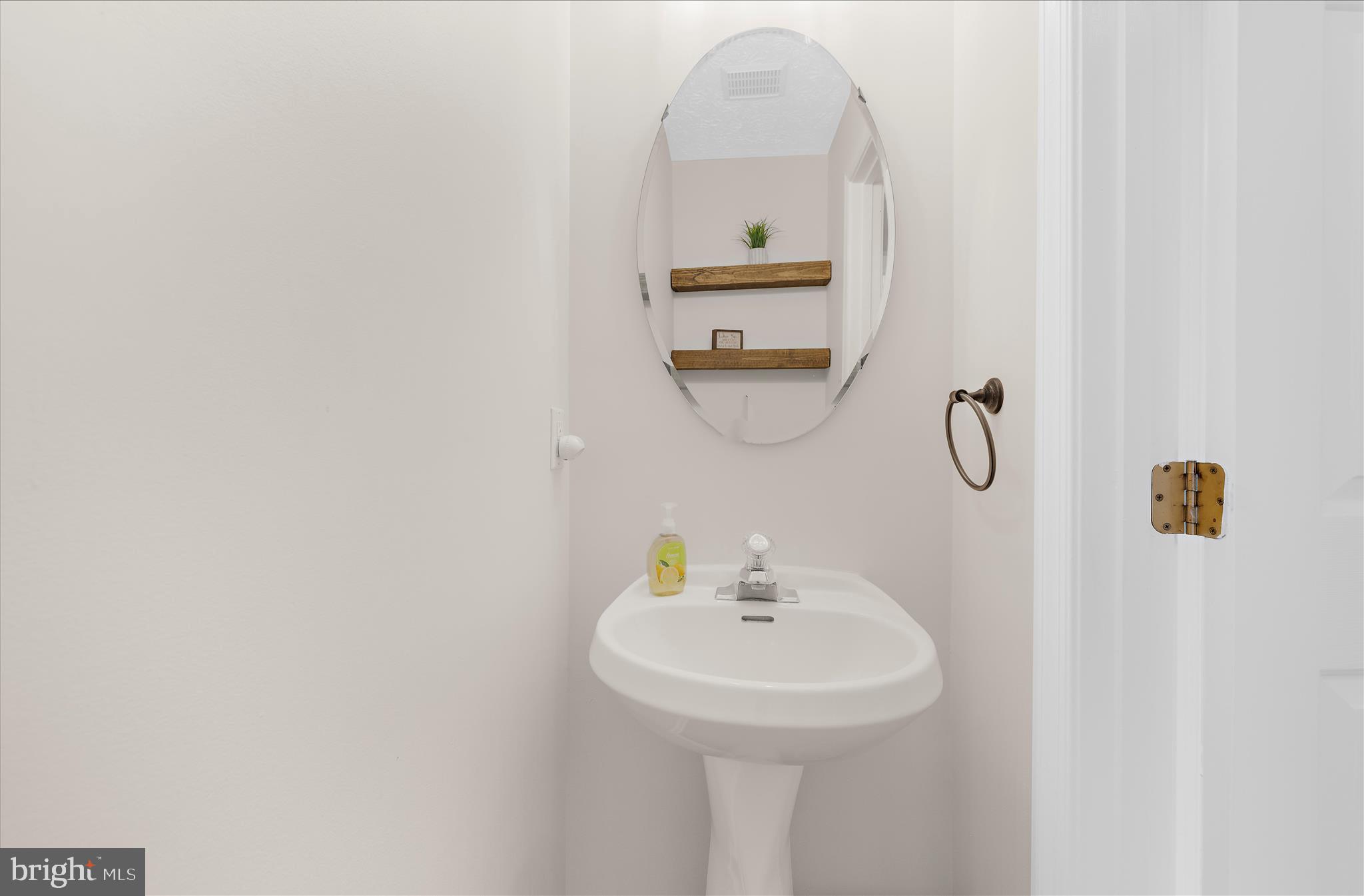 JONATHANS LANDING - Residential
