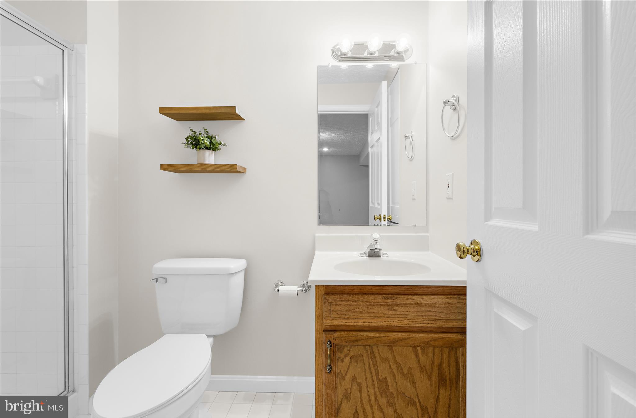 JONATHANS LANDING - Residential