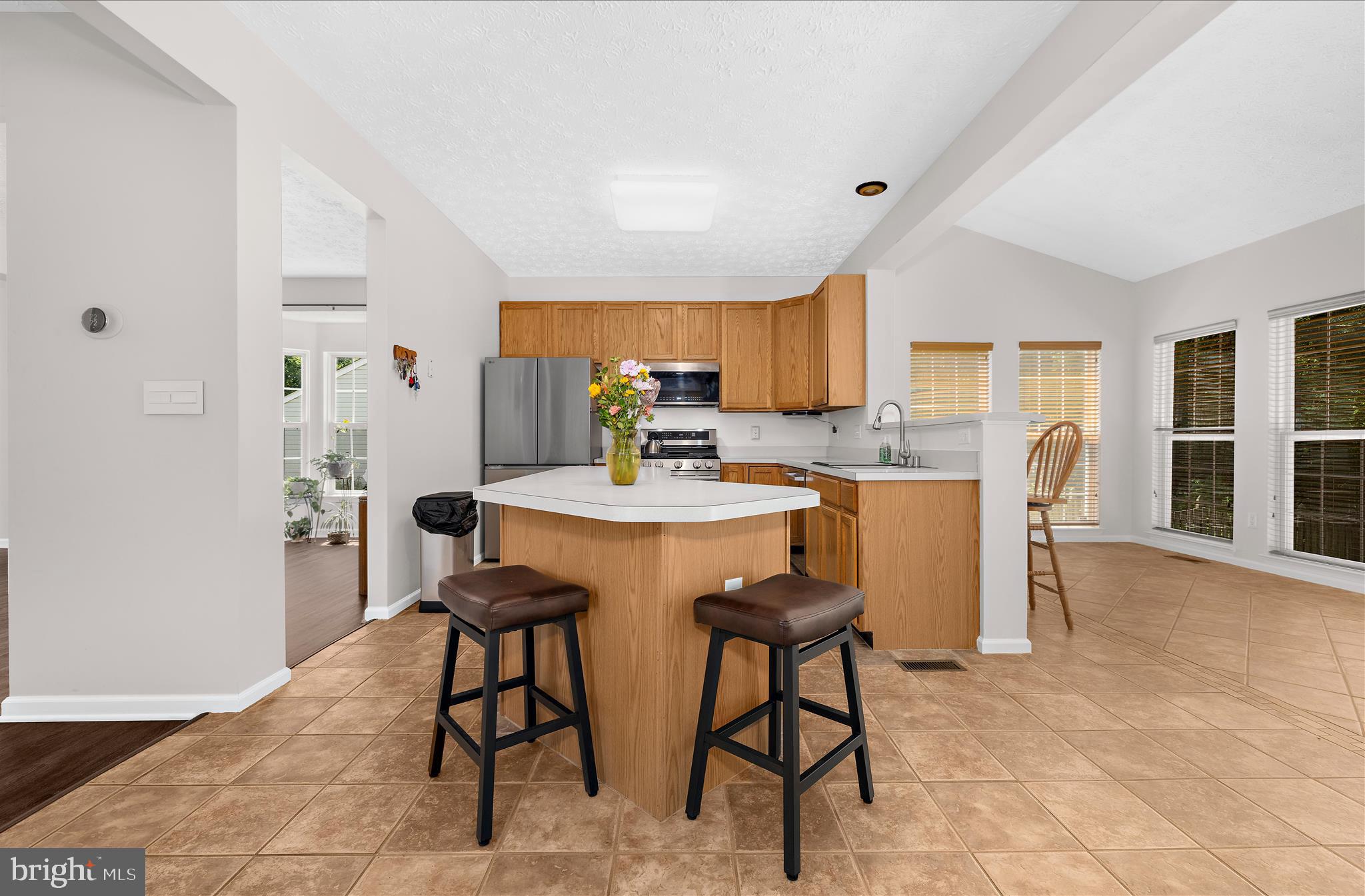 JONATHANS LANDING - Residential