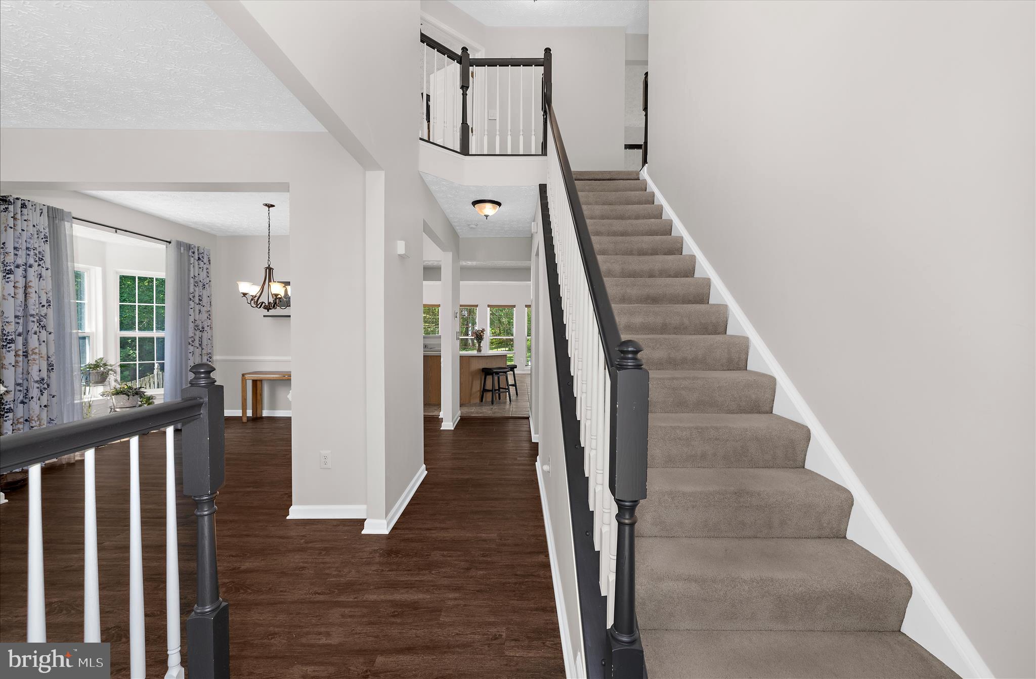 JONATHANS LANDING - Residential