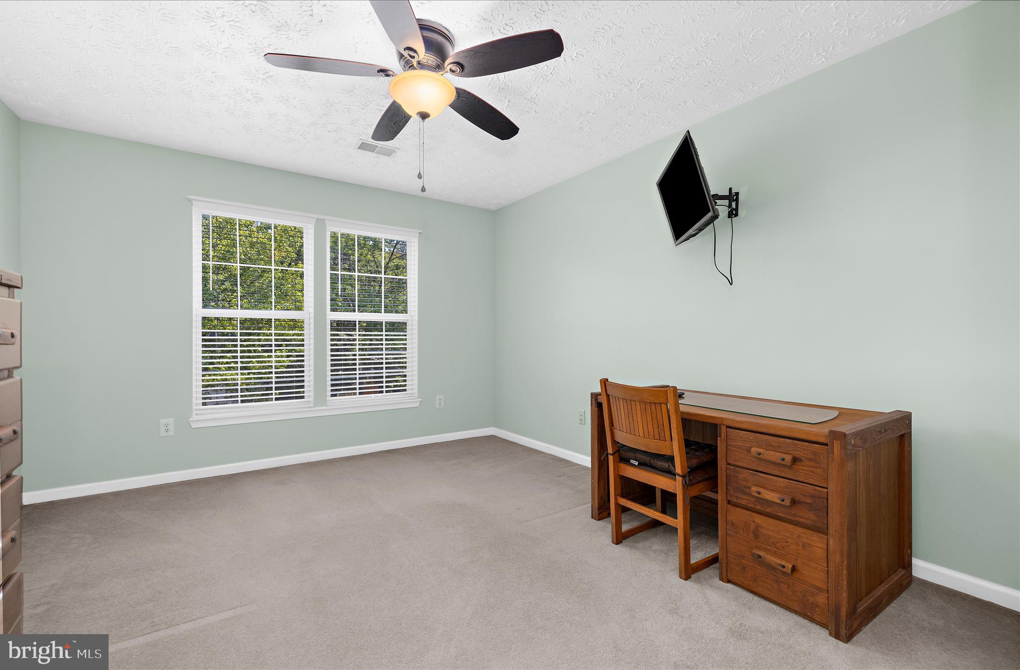 JONATHANS LANDING - Residential
