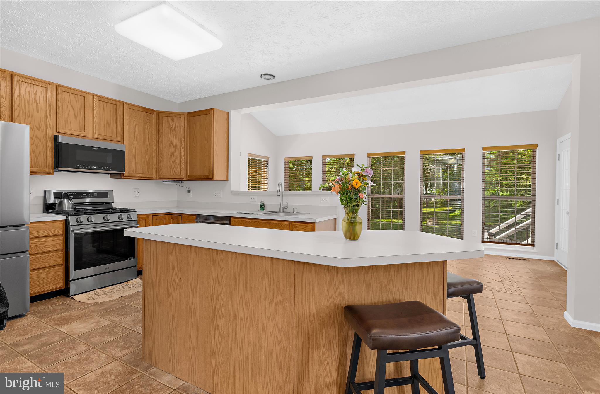 JONATHANS LANDING - Residential