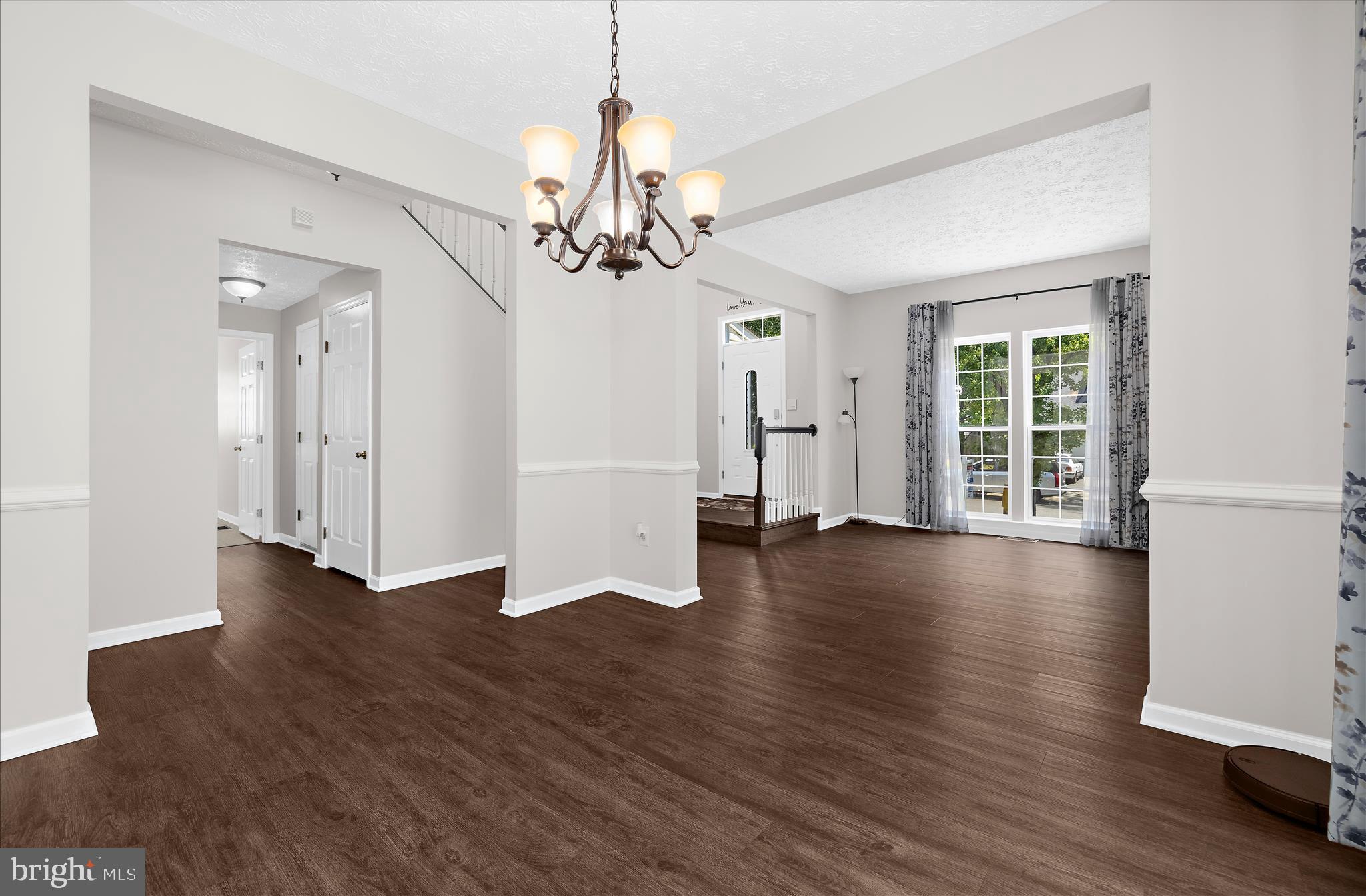 JONATHANS LANDING - Residential