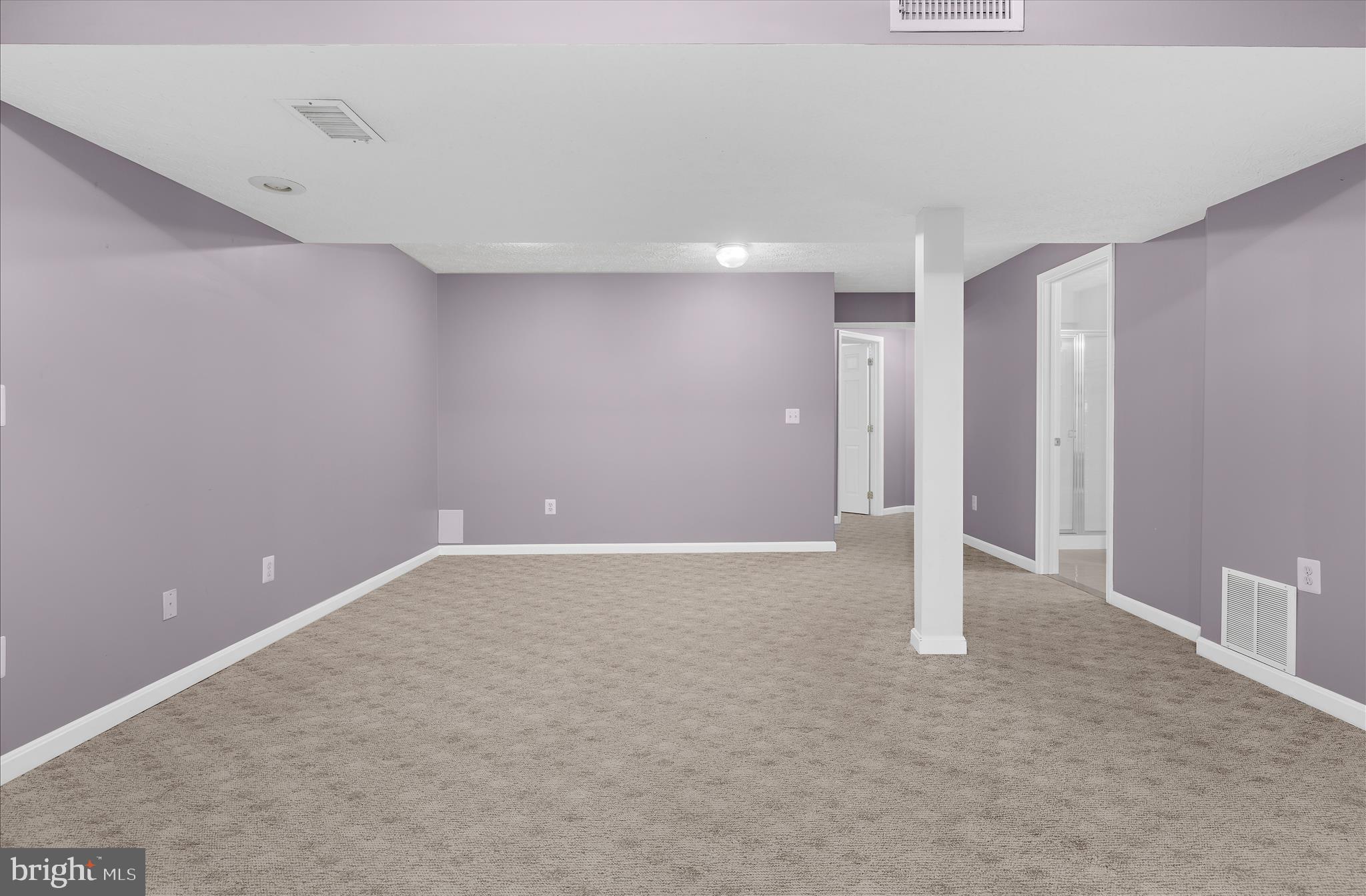 JONATHANS LANDING - Residential