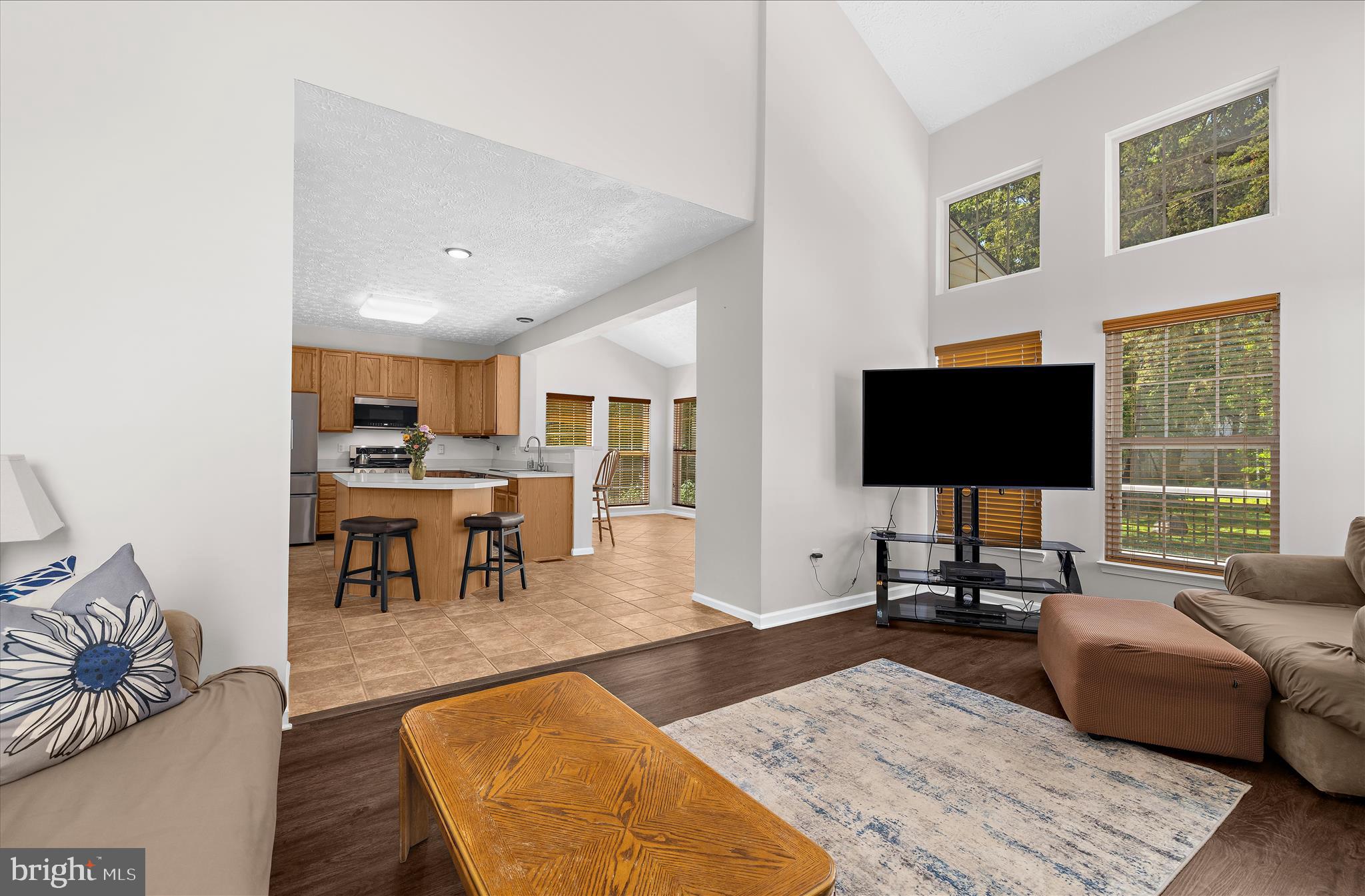 JONATHANS LANDING - Residential