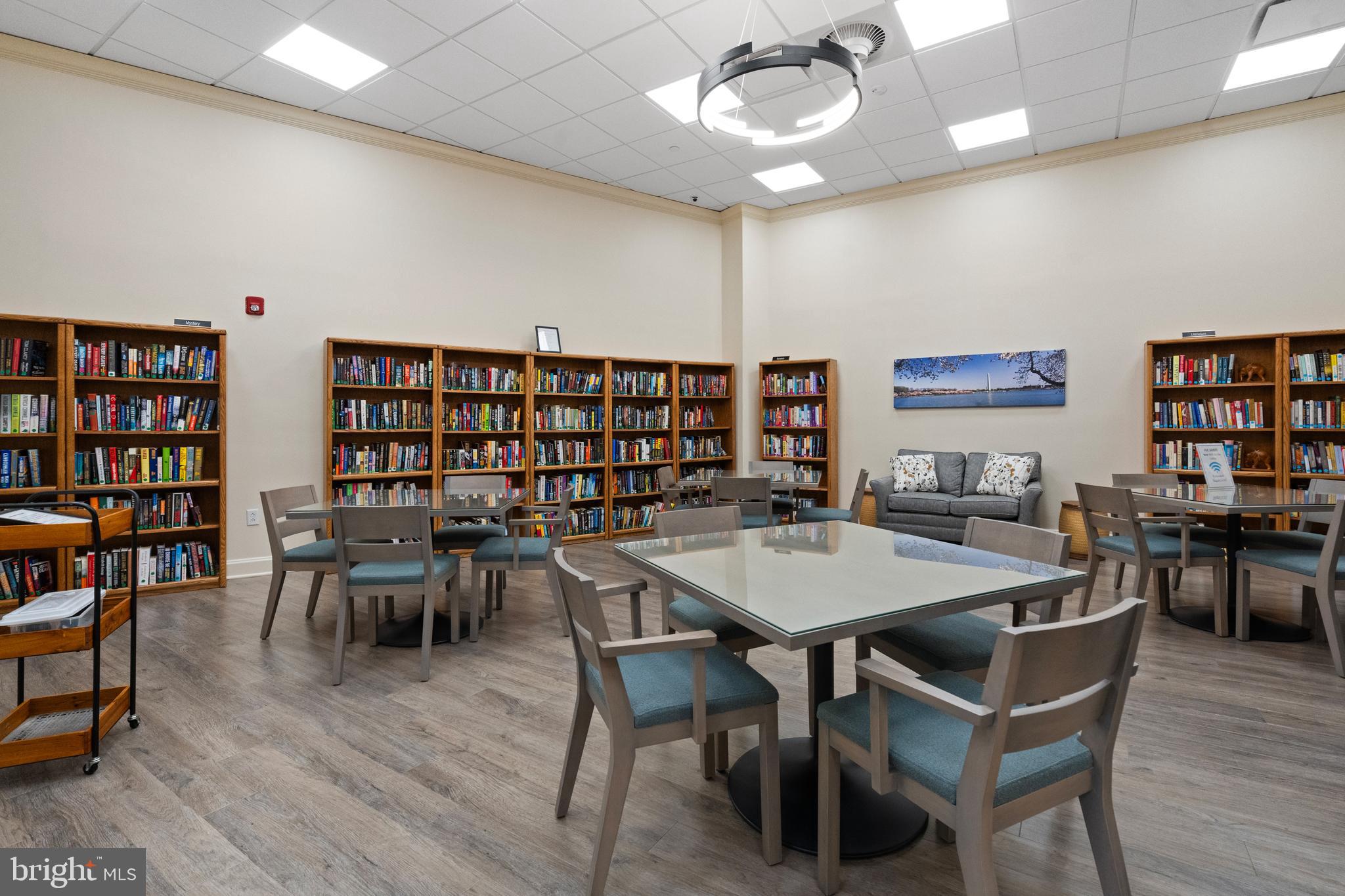 CRYSTAL GATEWAY - Residential