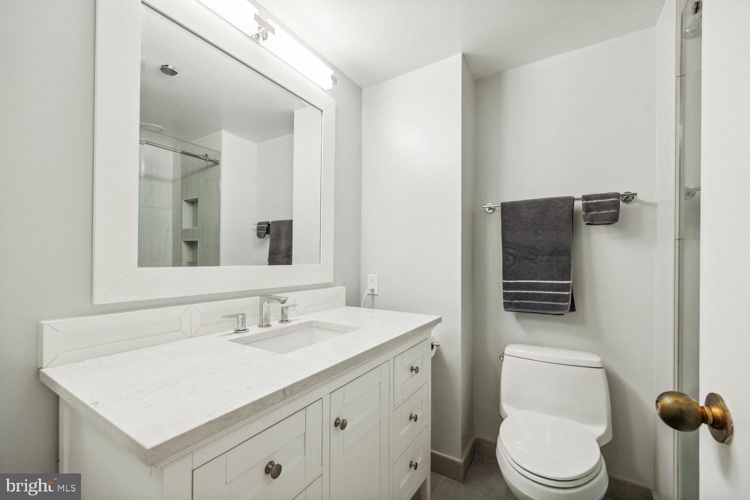 CRYSTAL GATEWAY - Residential