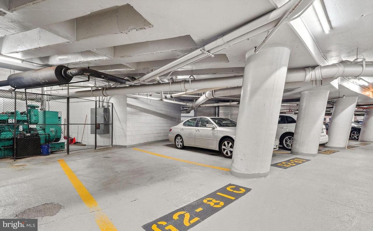 CRYSTAL GATEWAY - Residential