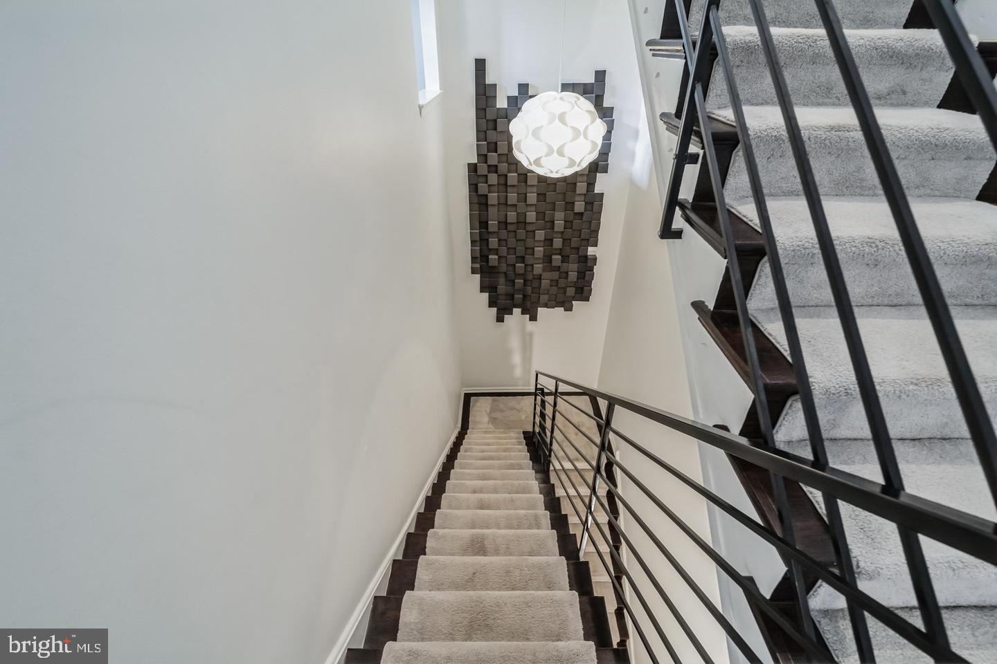 802 LOCUST STREET 10 205