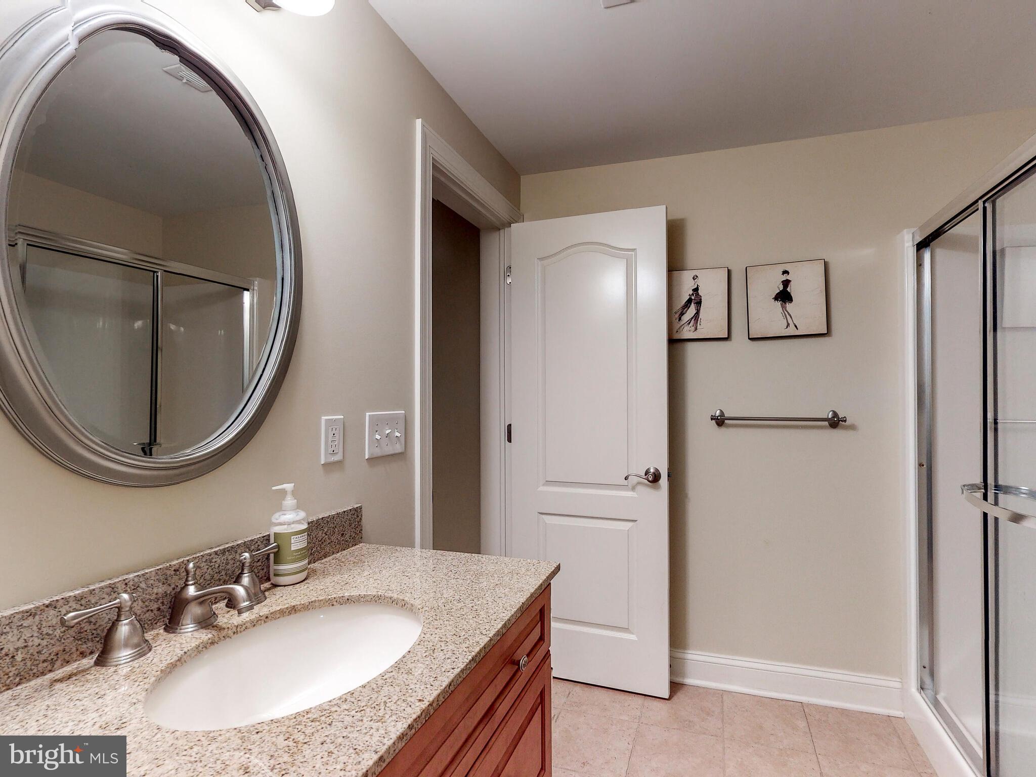 STONEWALL - Residential