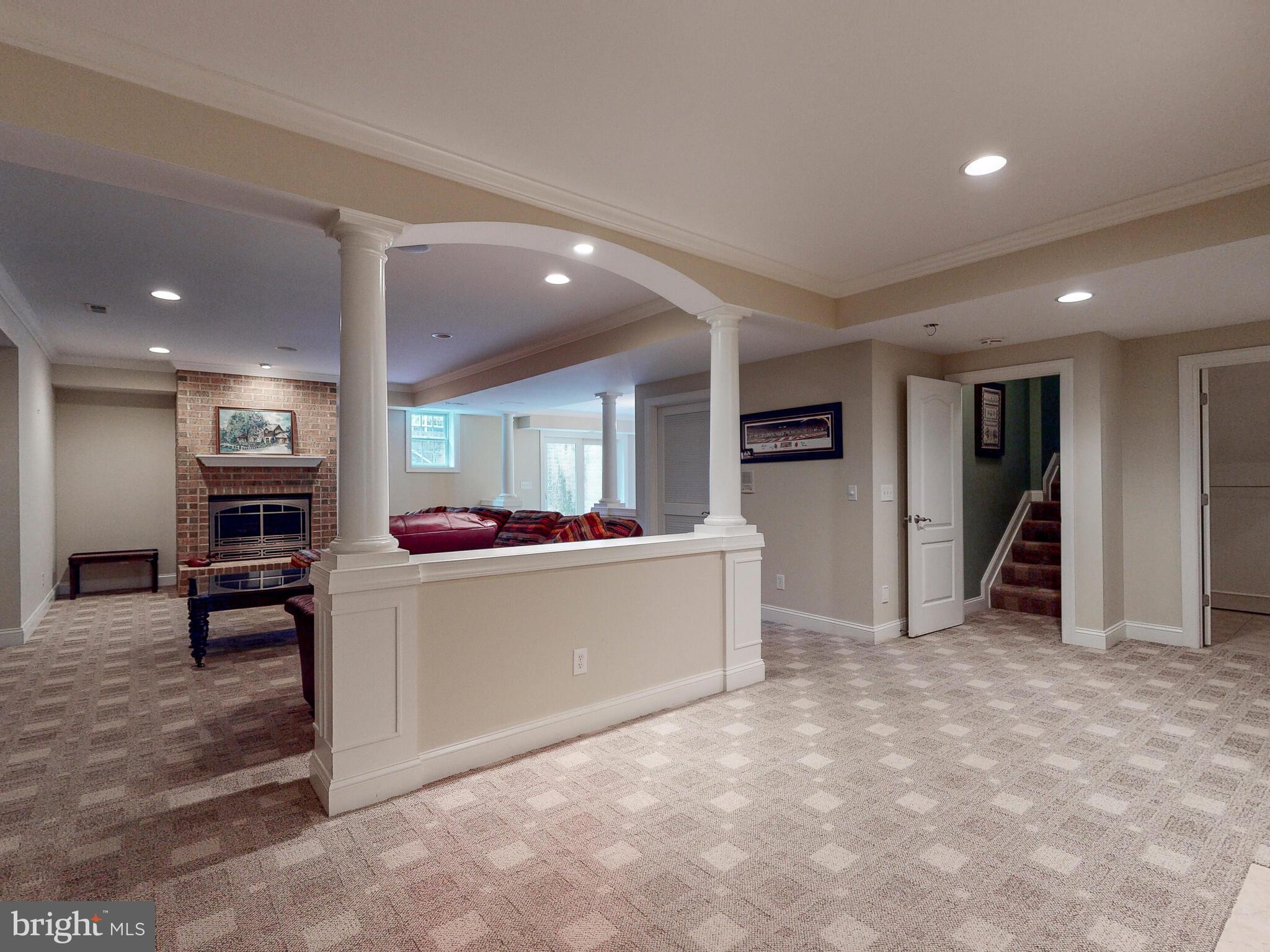 STONEWALL - Residential