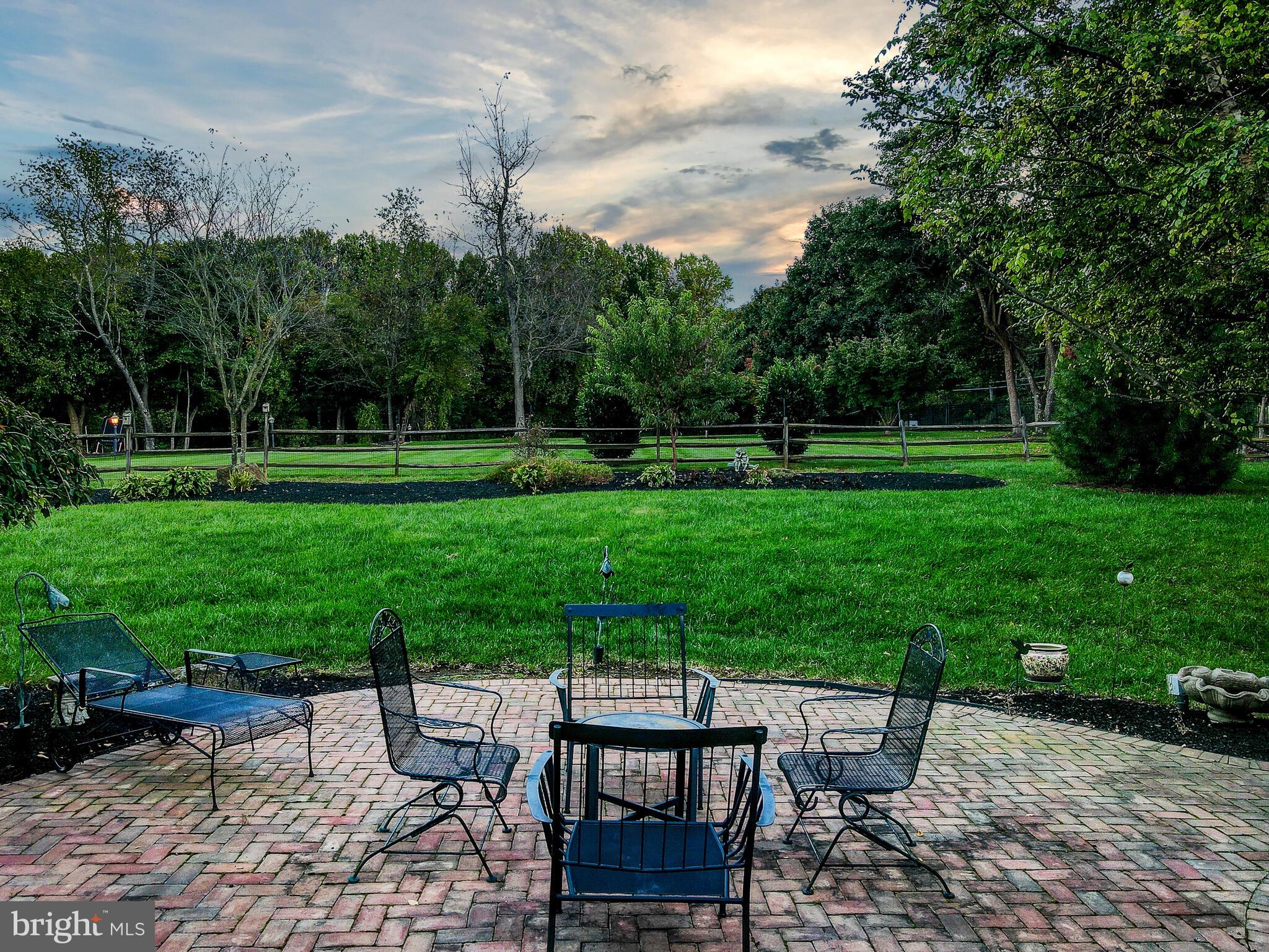 STONEWALL - Residential