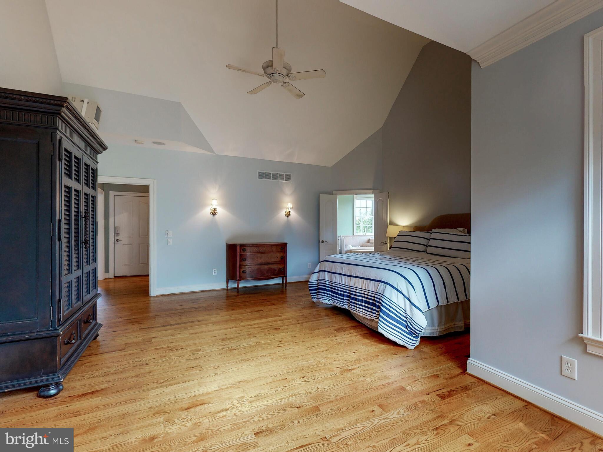 STONEWALL - Residential