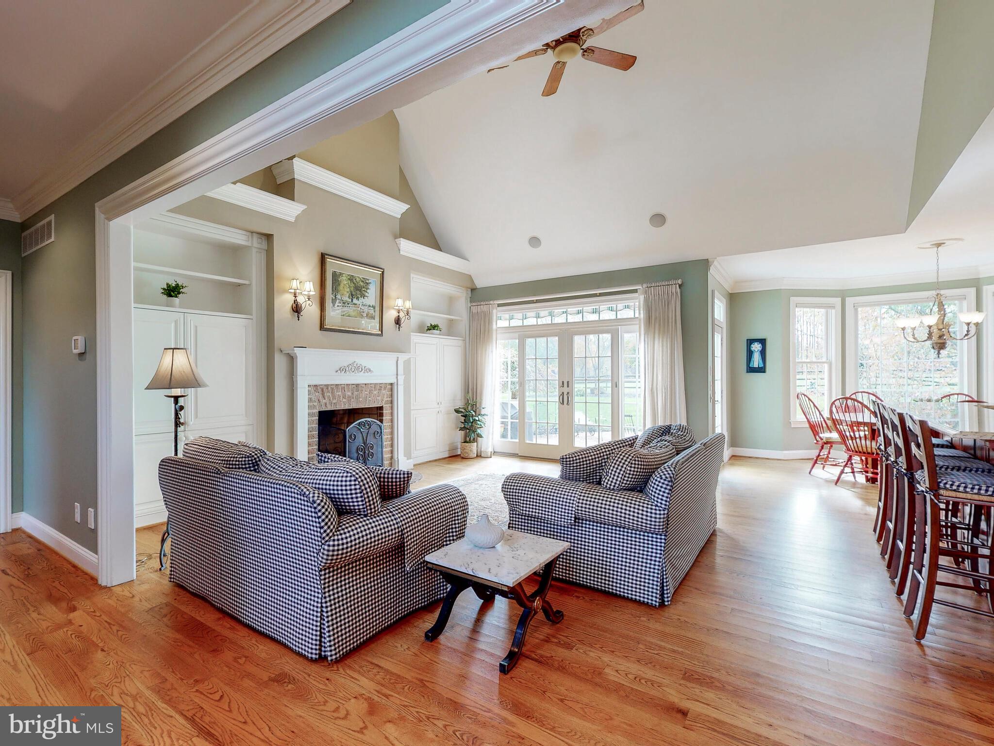 STONEWALL - Residential