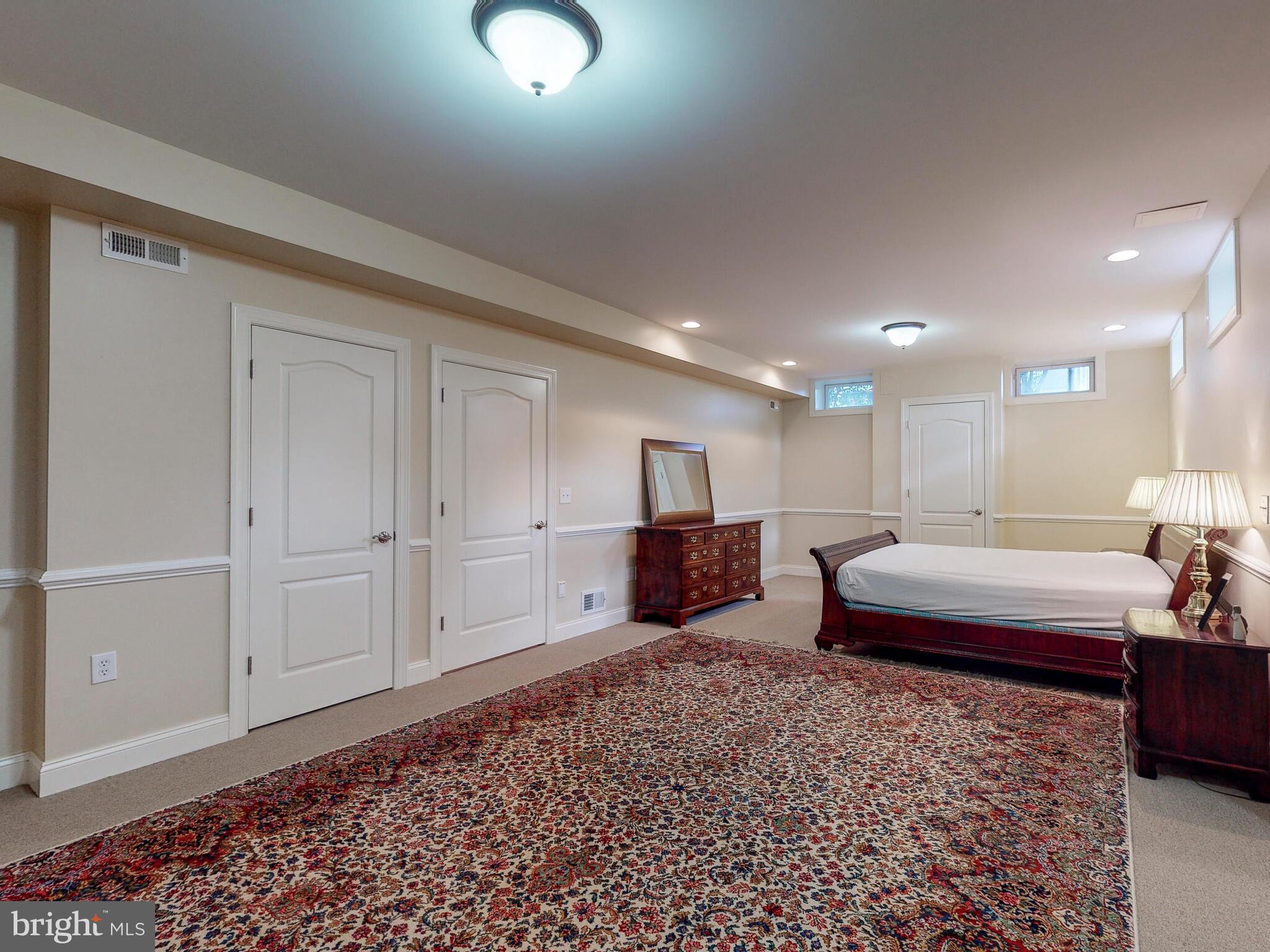 STONEWALL - Residential