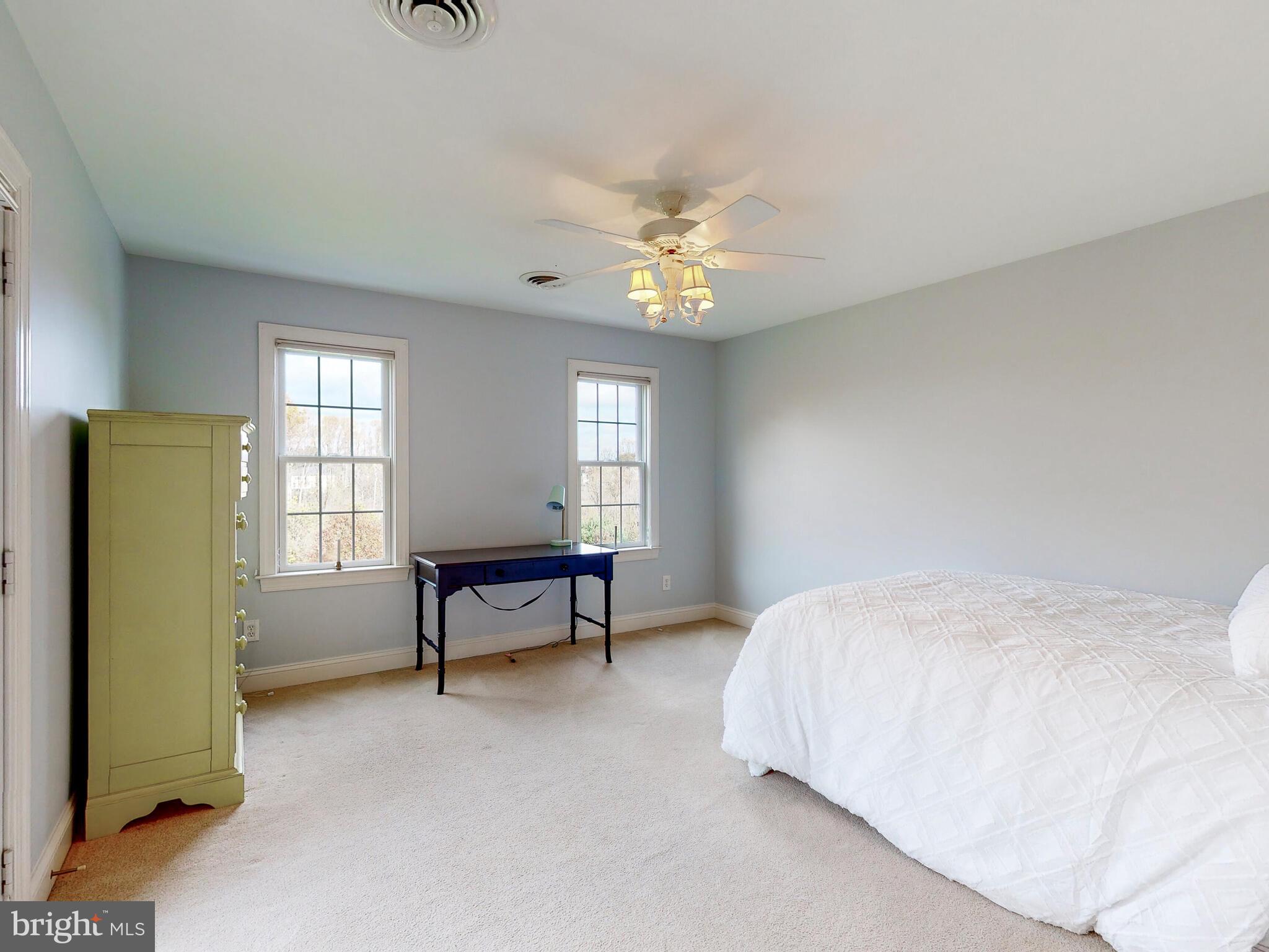 STONEWALL - Residential