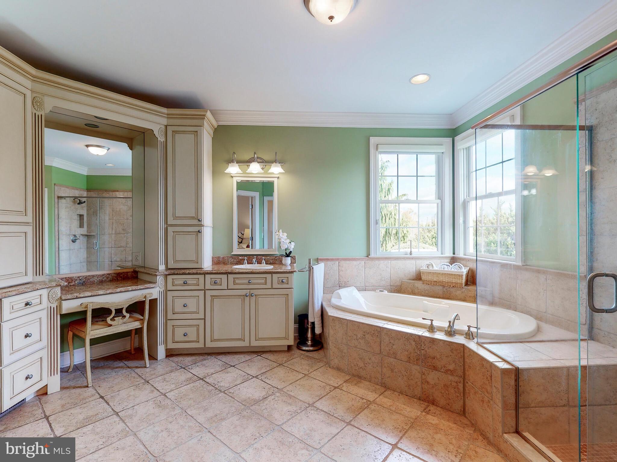 STONEWALL - Residential