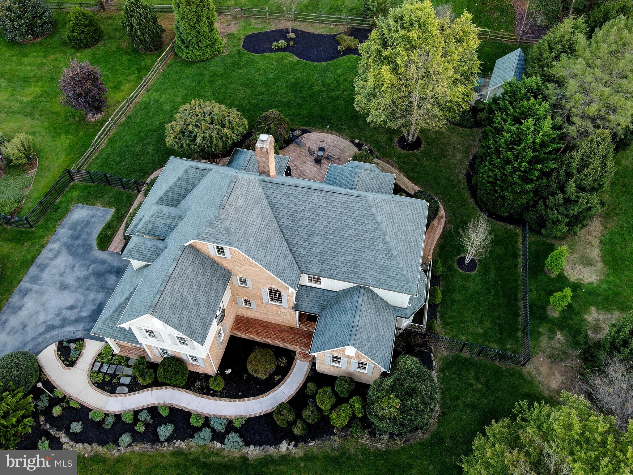 STONEWALL - Residential