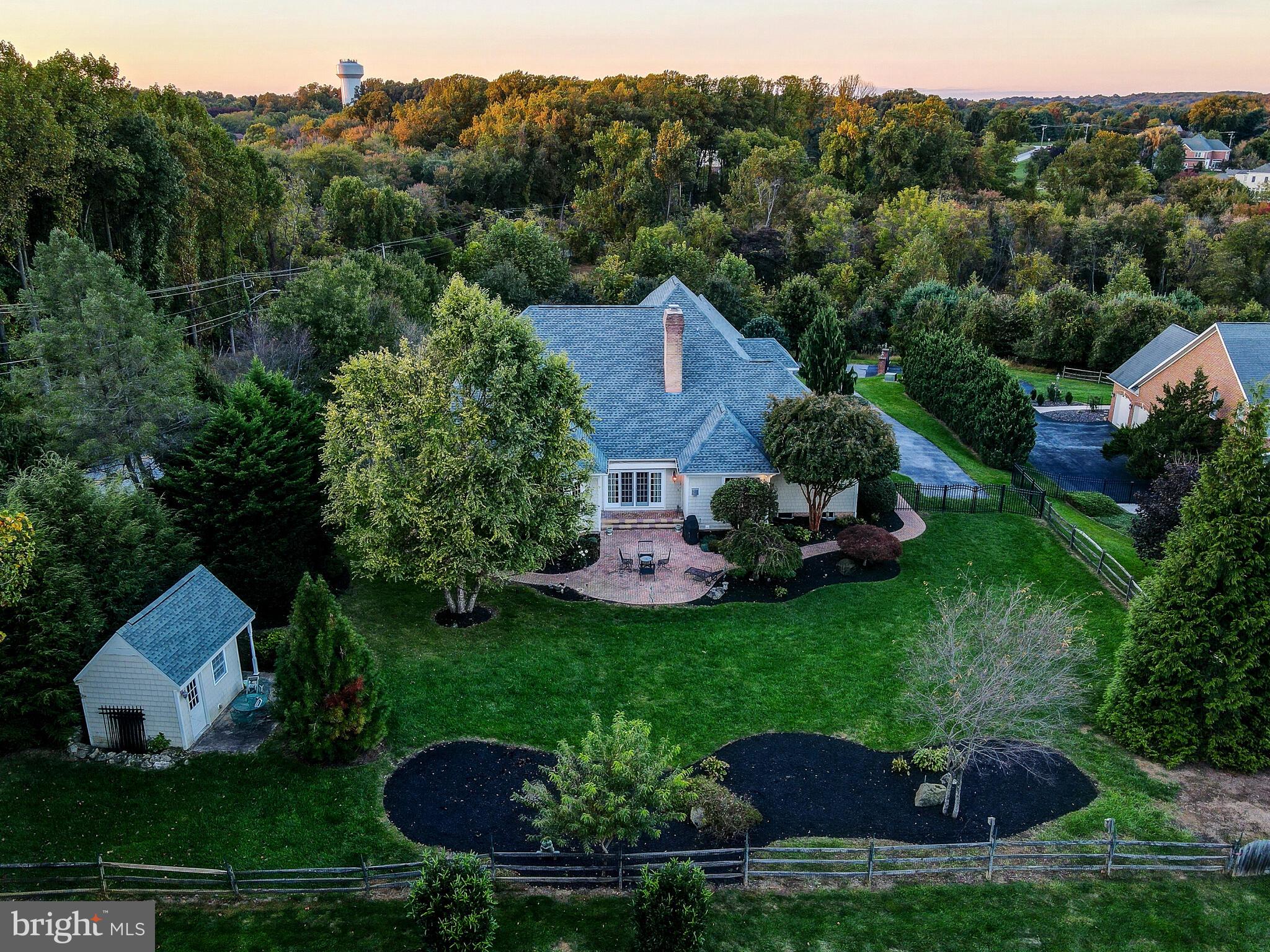 STONEWALL - Residential