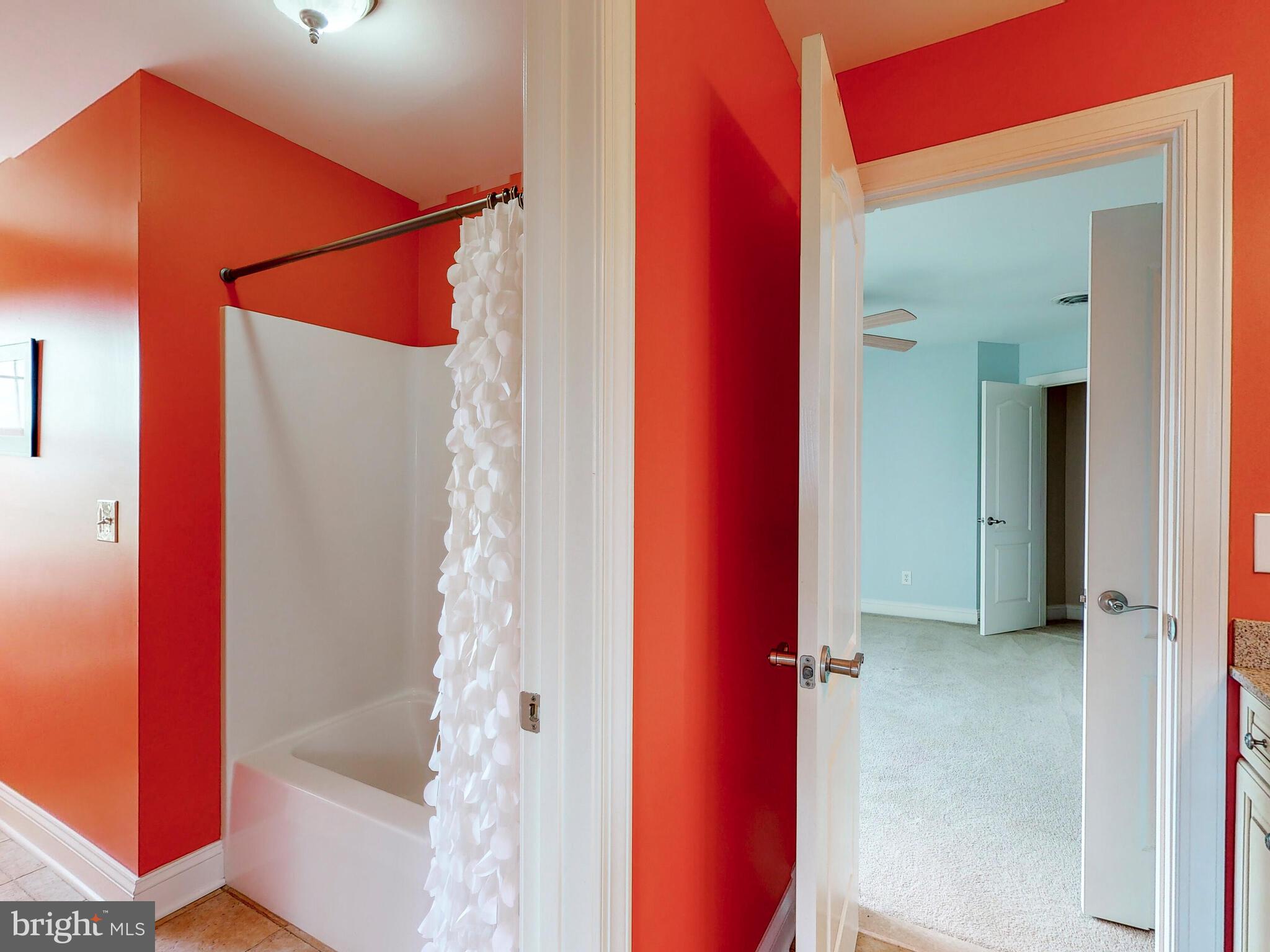 STONEWALL - Residential