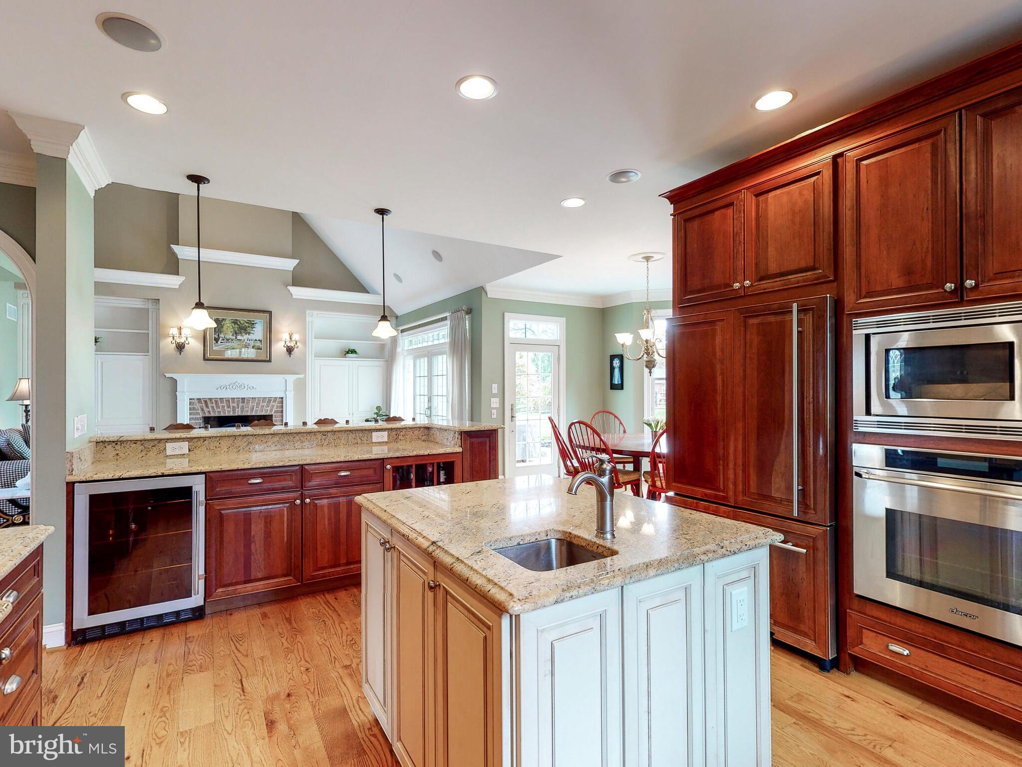 STONEWALL - Residential