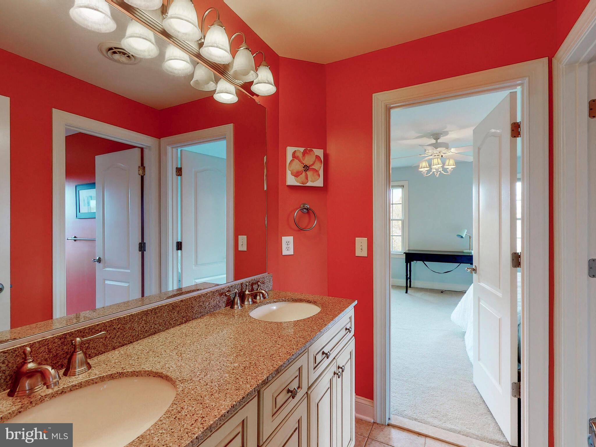 STONEWALL - Residential