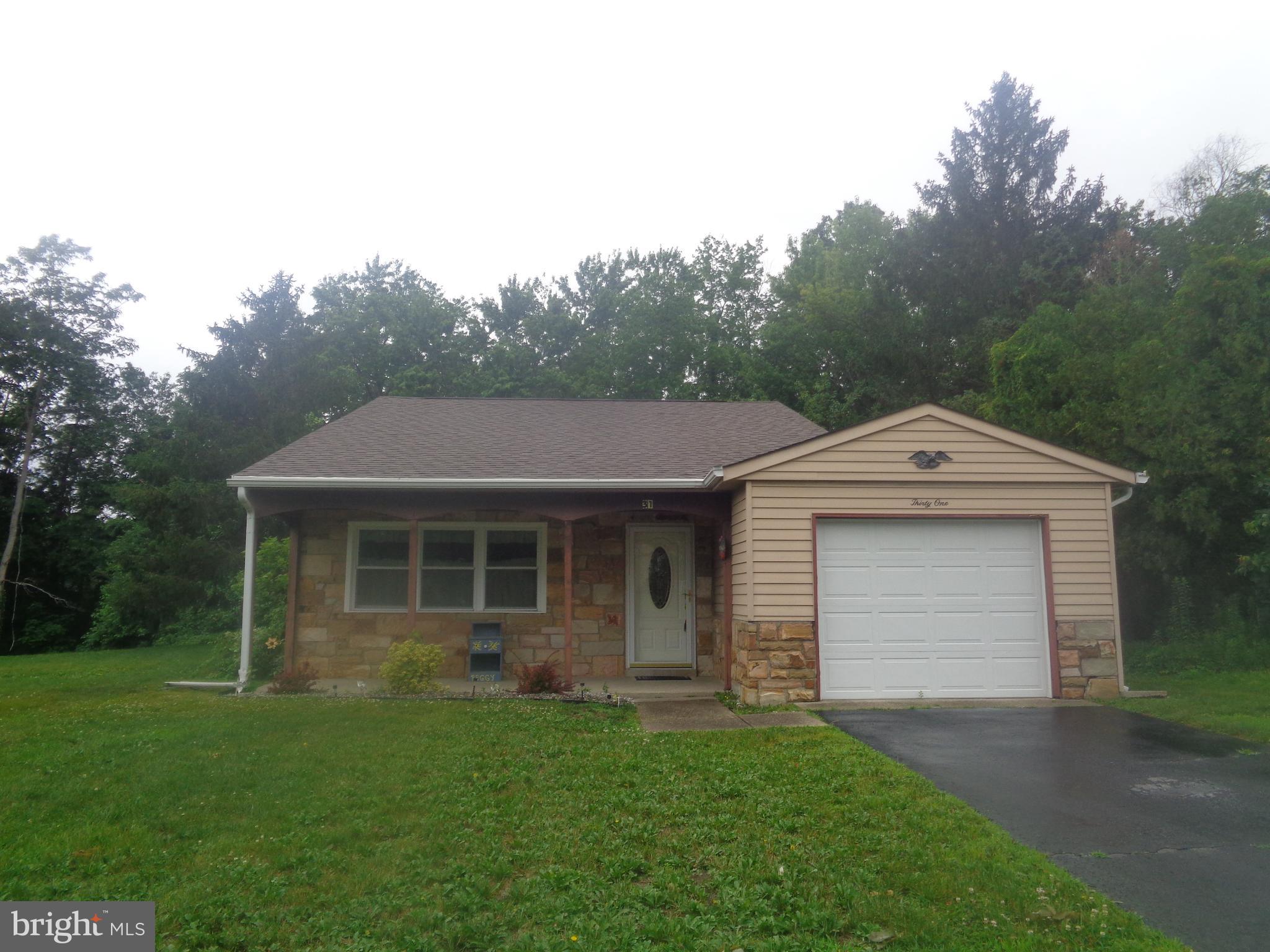 Photo 1 of 20 — 31 GRAMERCY PLACE, SOUTHAMPTON, NJ 08088