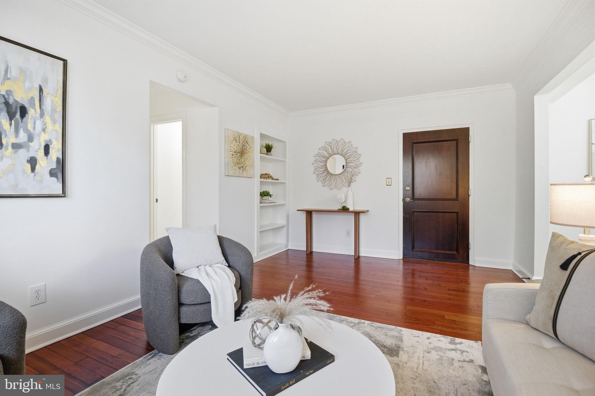 906 S WASHINGTON STREET 105