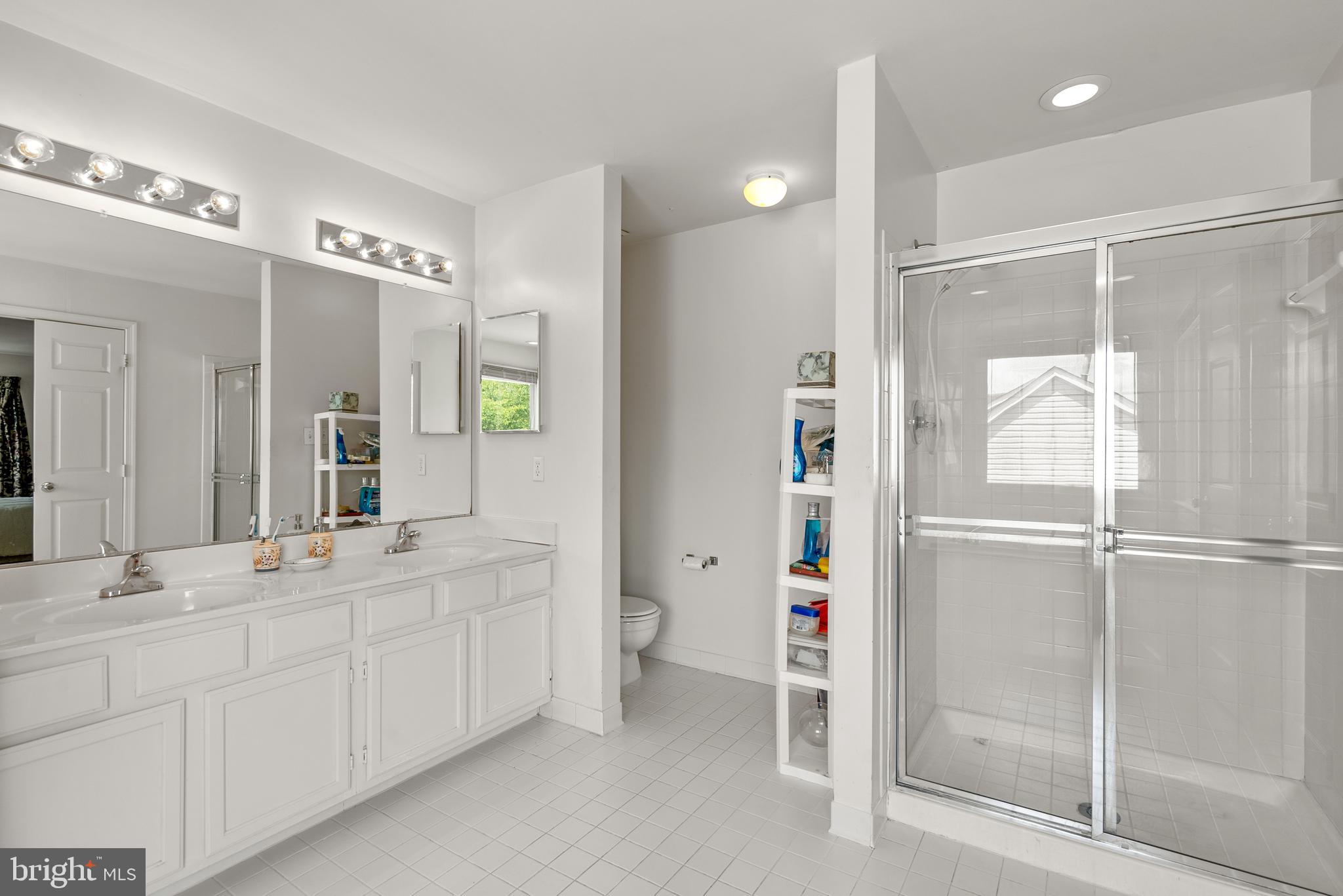 WASHINGTONIAN WOODS - Residential