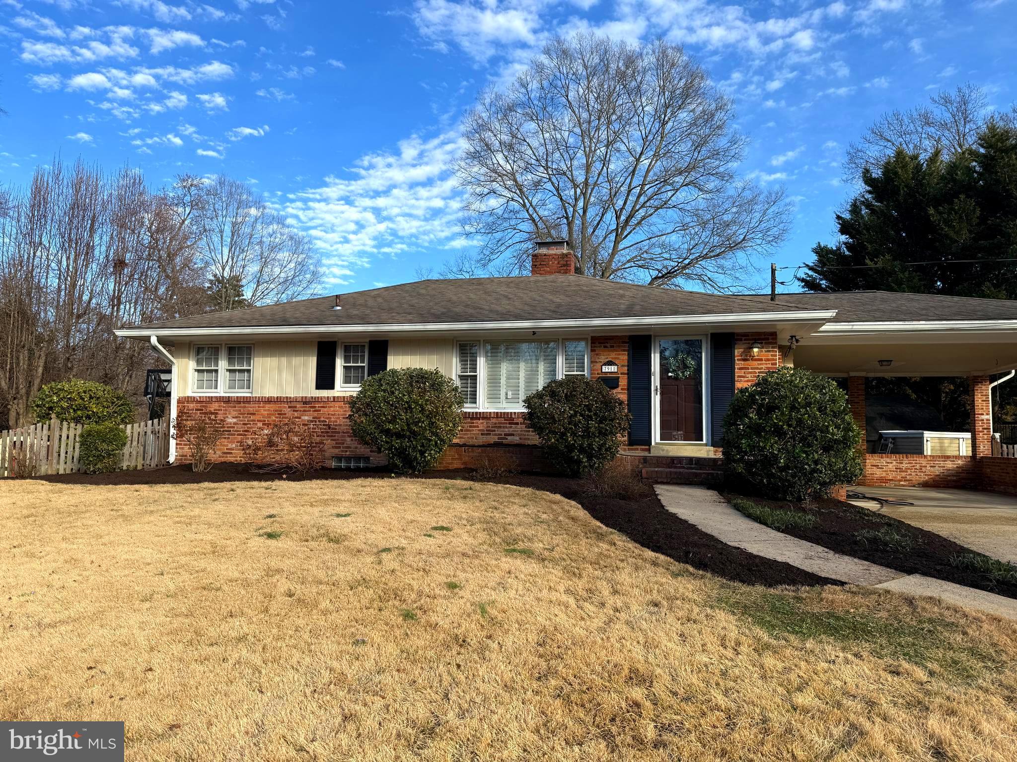 7911 BAINBRIDGE ROAD