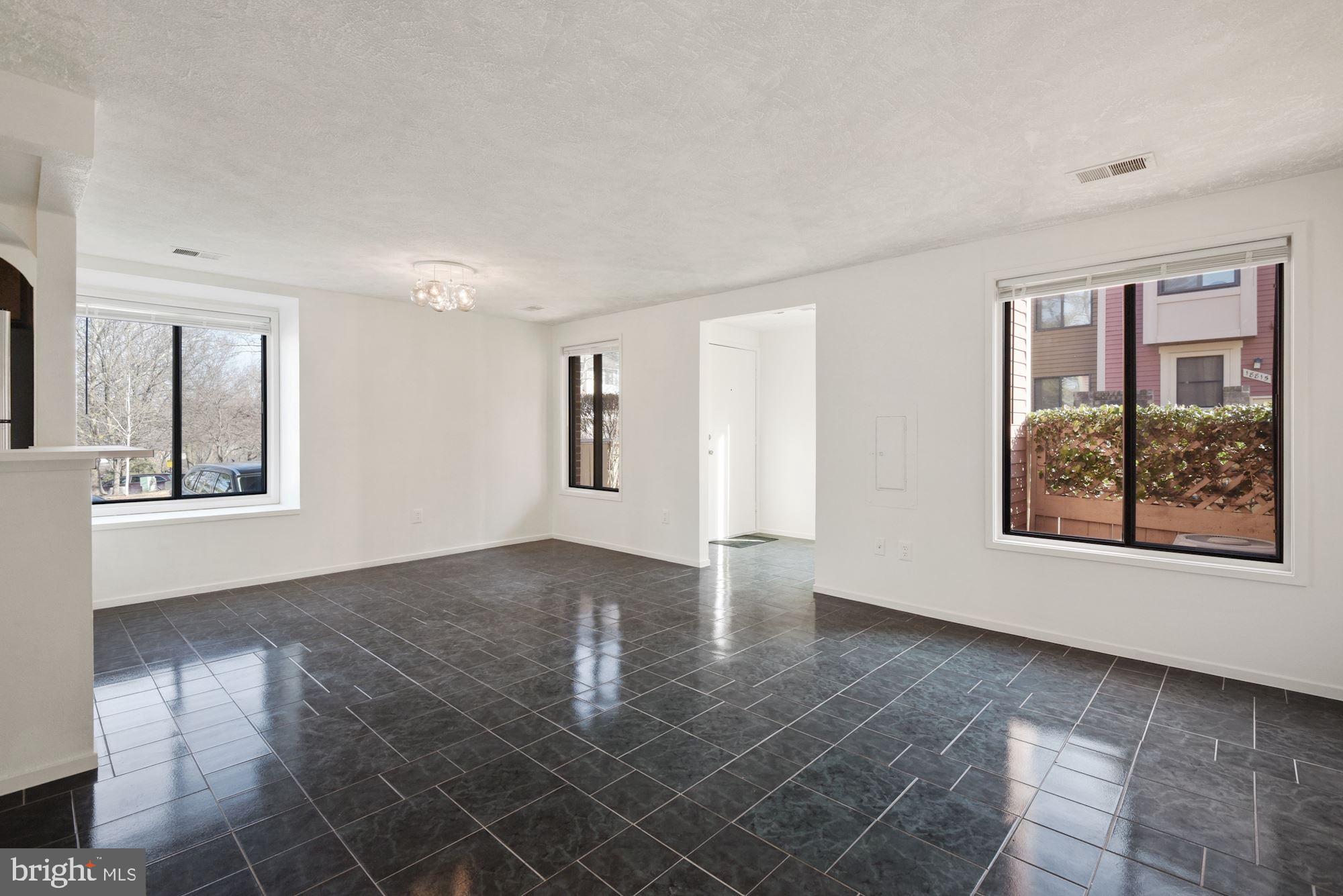 NATHANS HILL - Residential