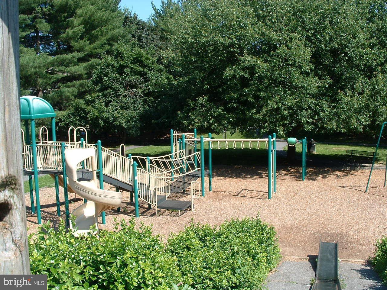 NATHANS HILL - Residential