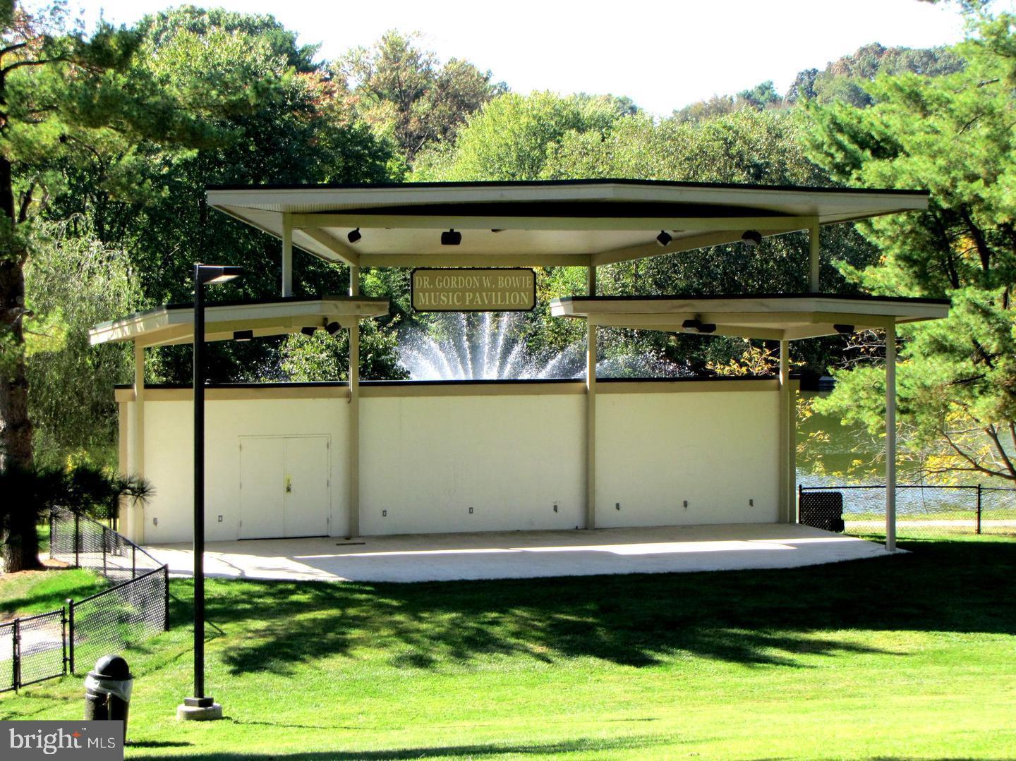 NATHANS HILL - Residential