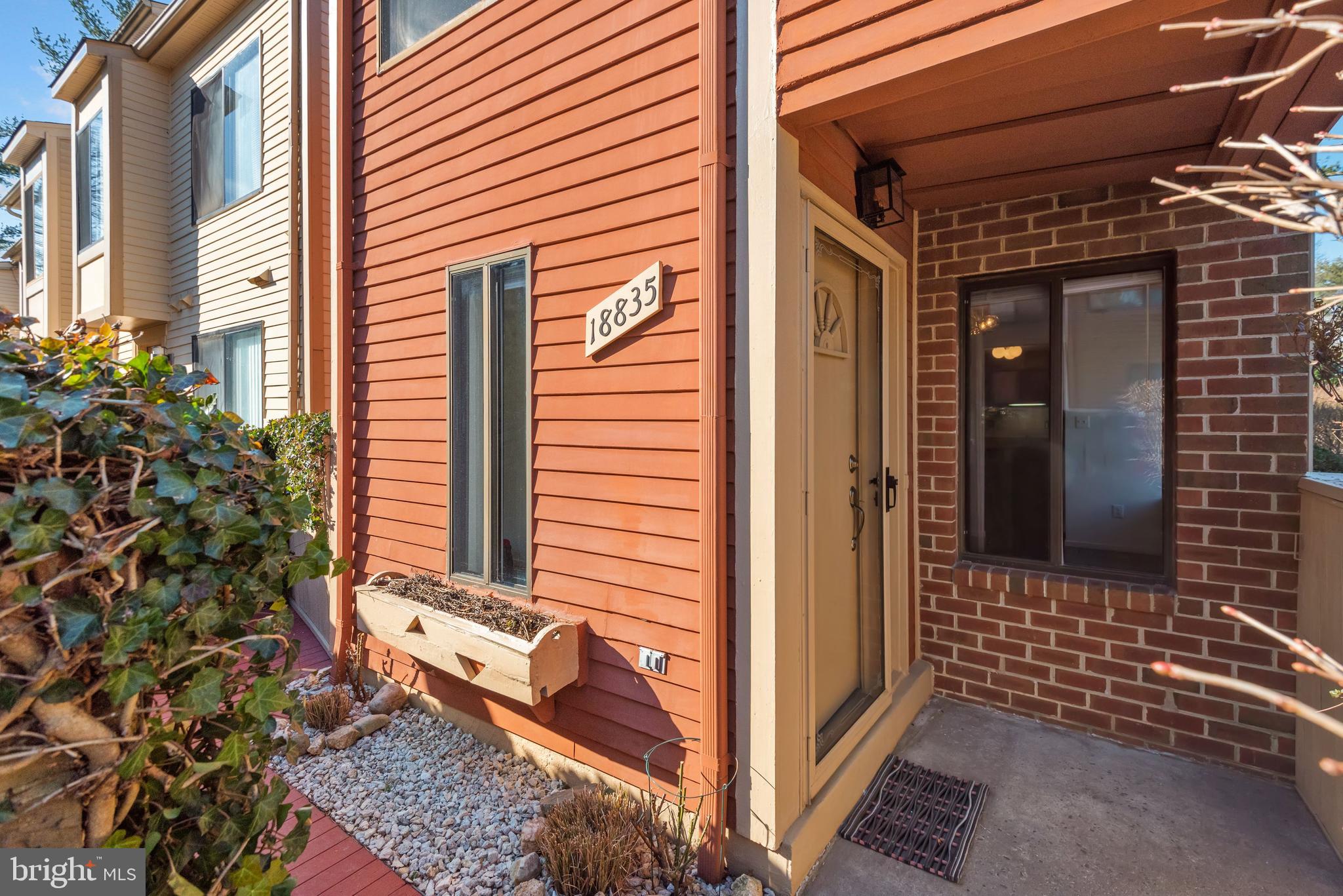 NATHANS HILL - Residential