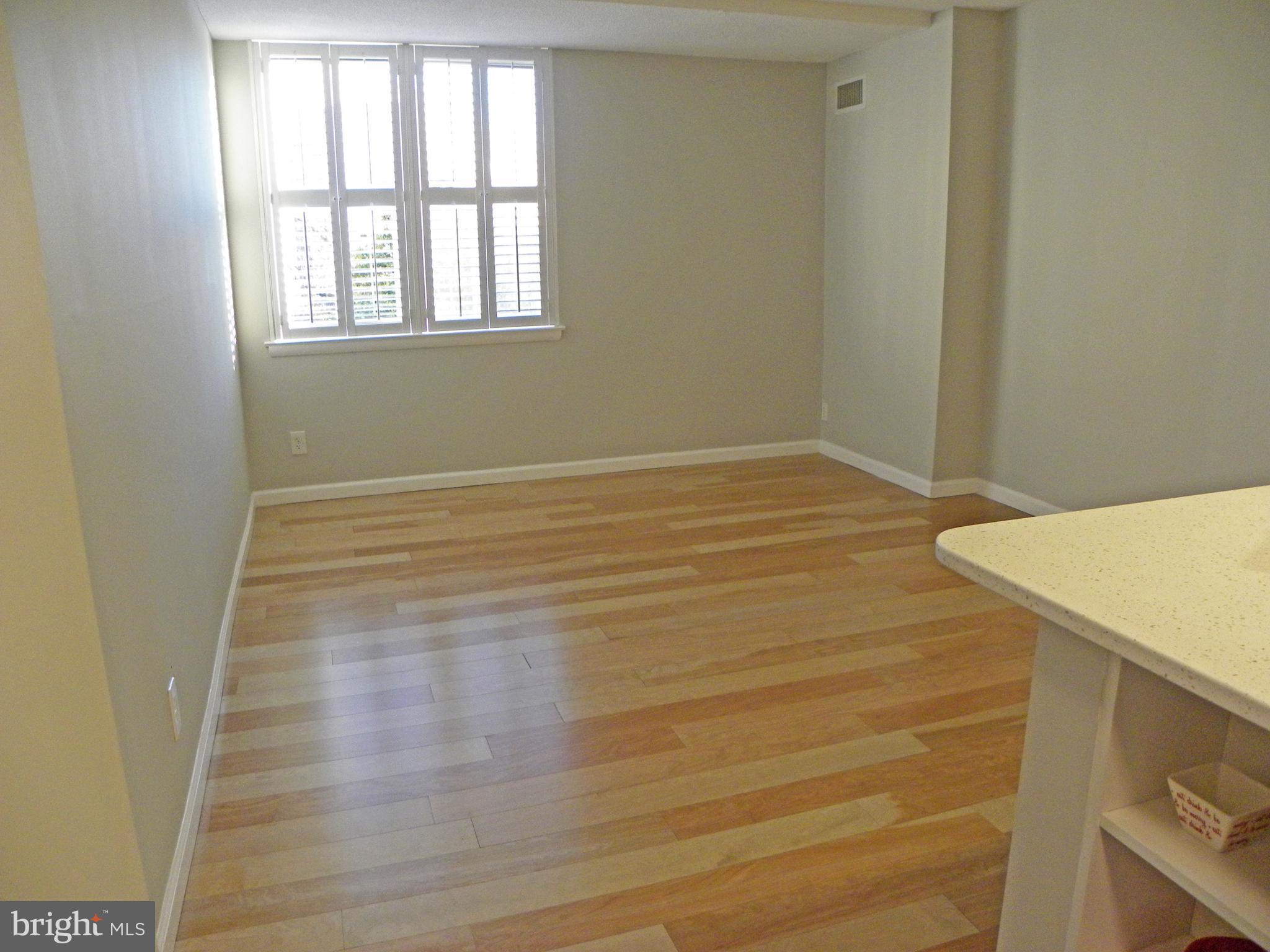 MARINA TOWERS - Residential