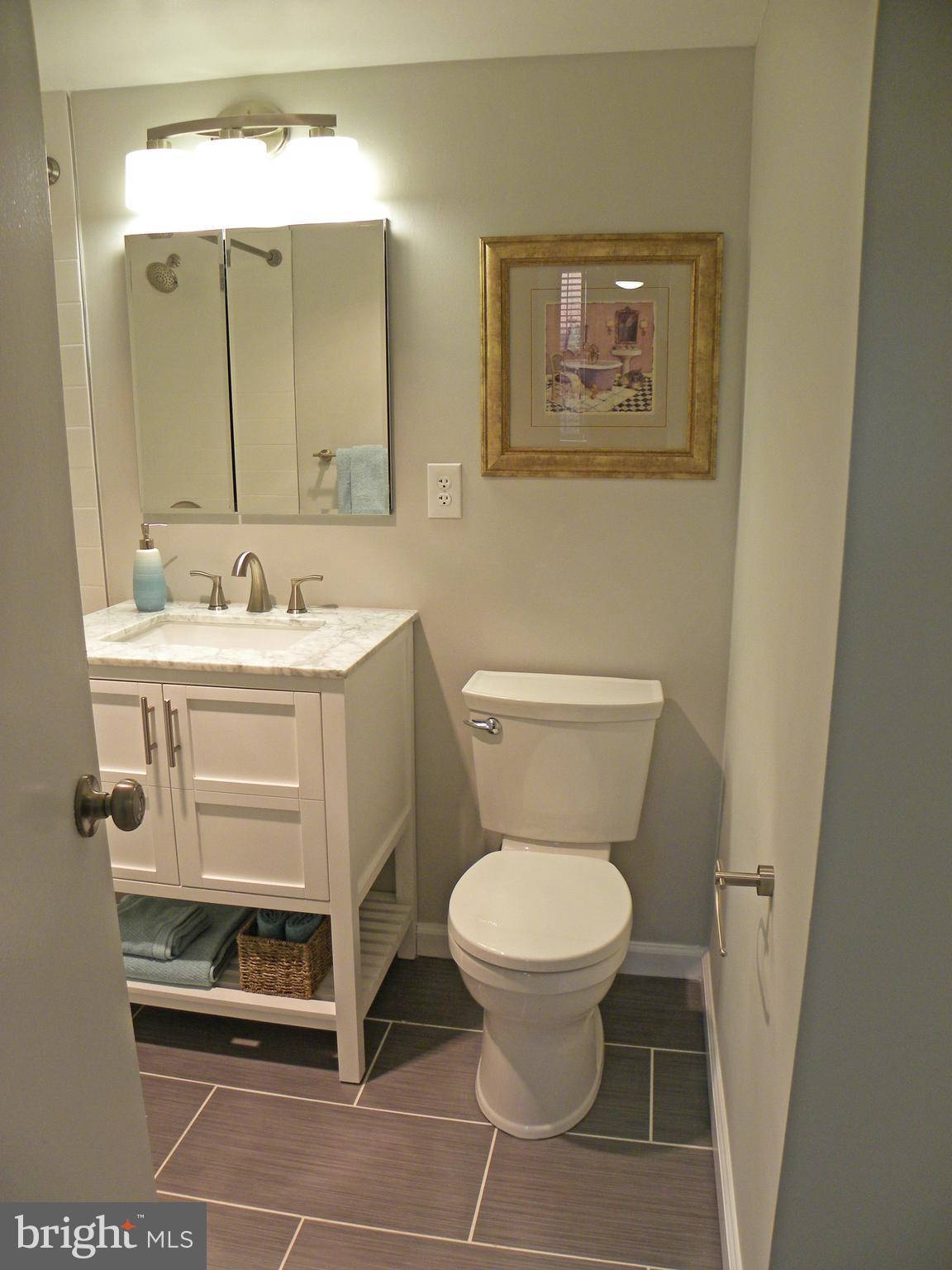 MARINA TOWERS - Residential