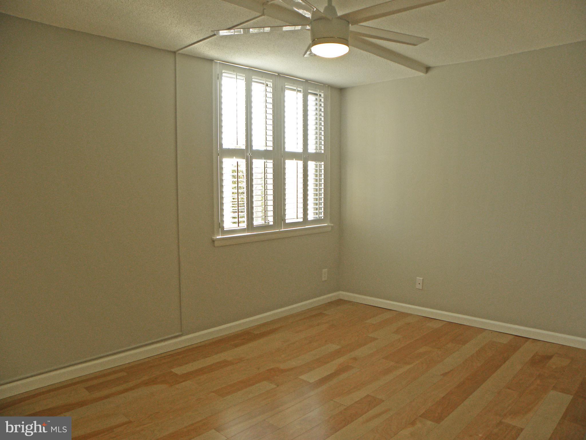 MARINA TOWERS - Residential