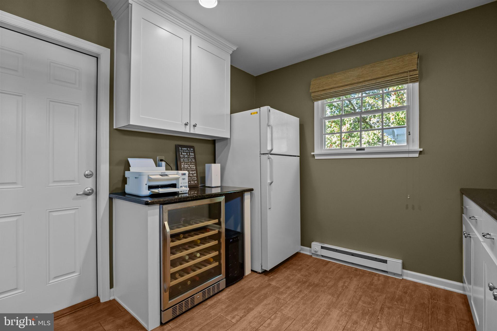 OXFORD GLEN - Residential