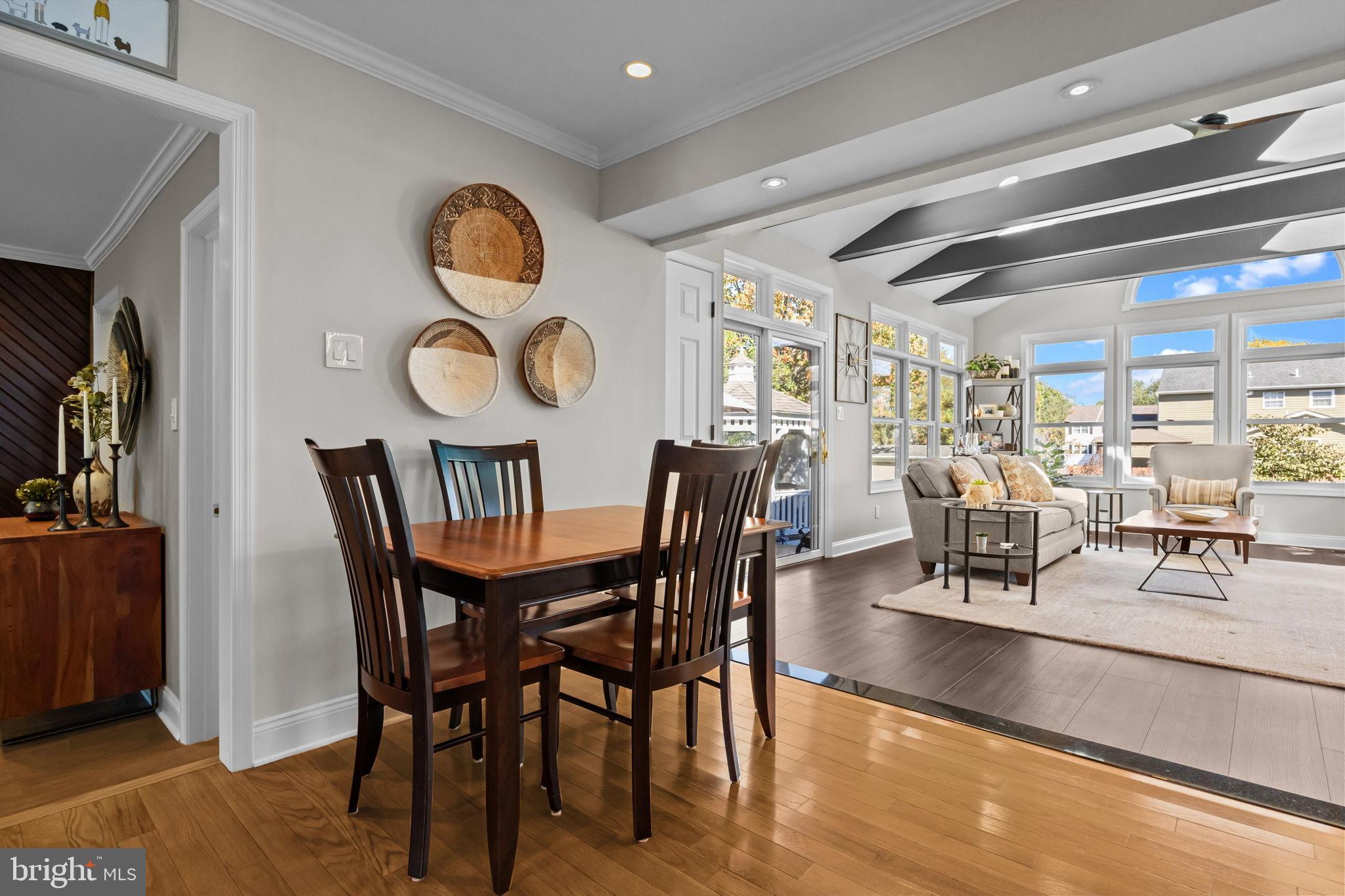 OXFORD GLEN - Residential