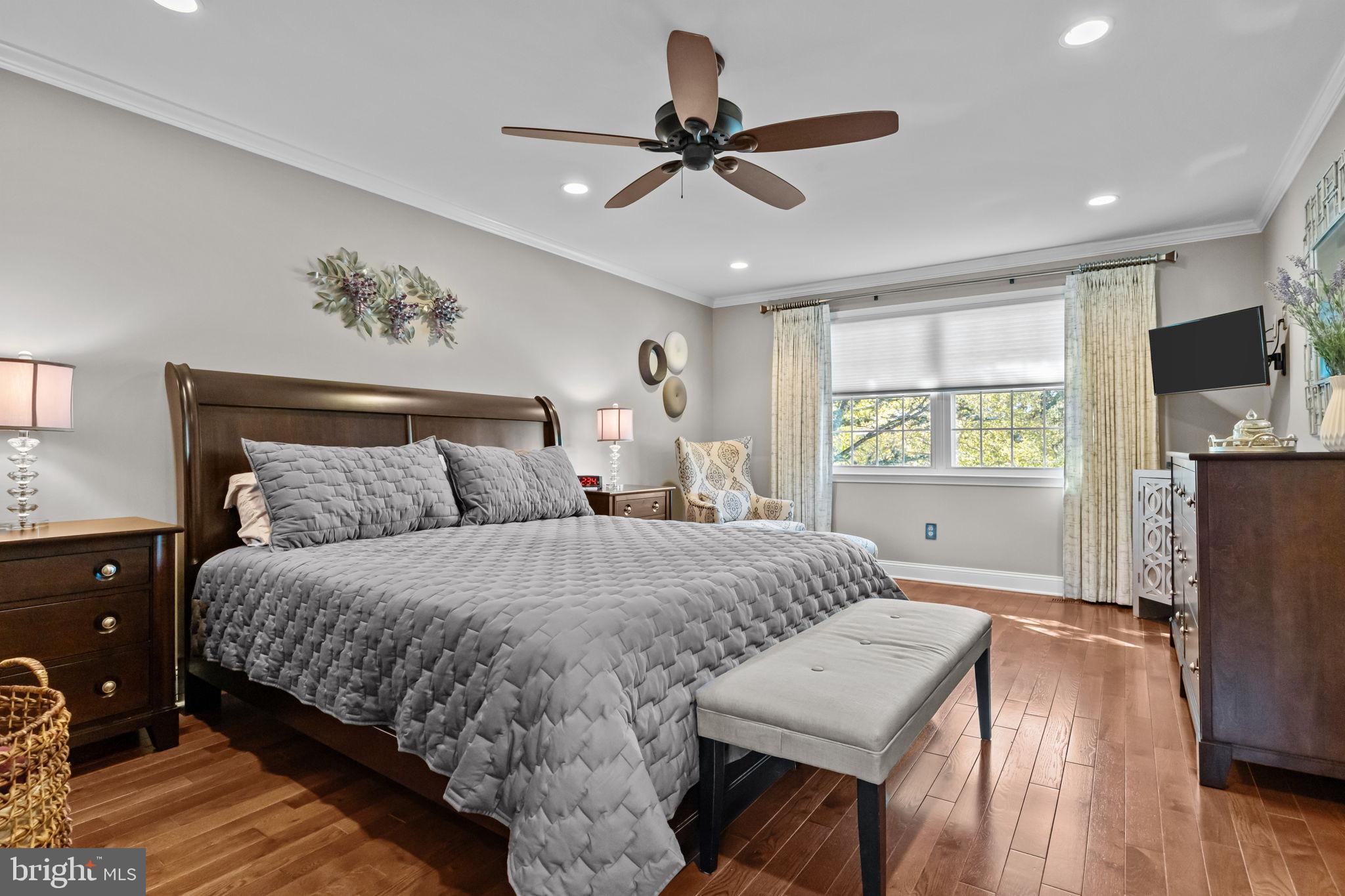 OXFORD GLEN - Residential