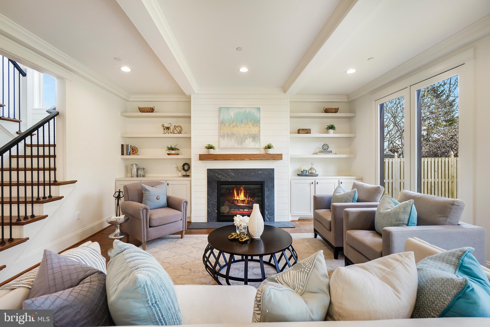 KENWOOD PARK - Residential