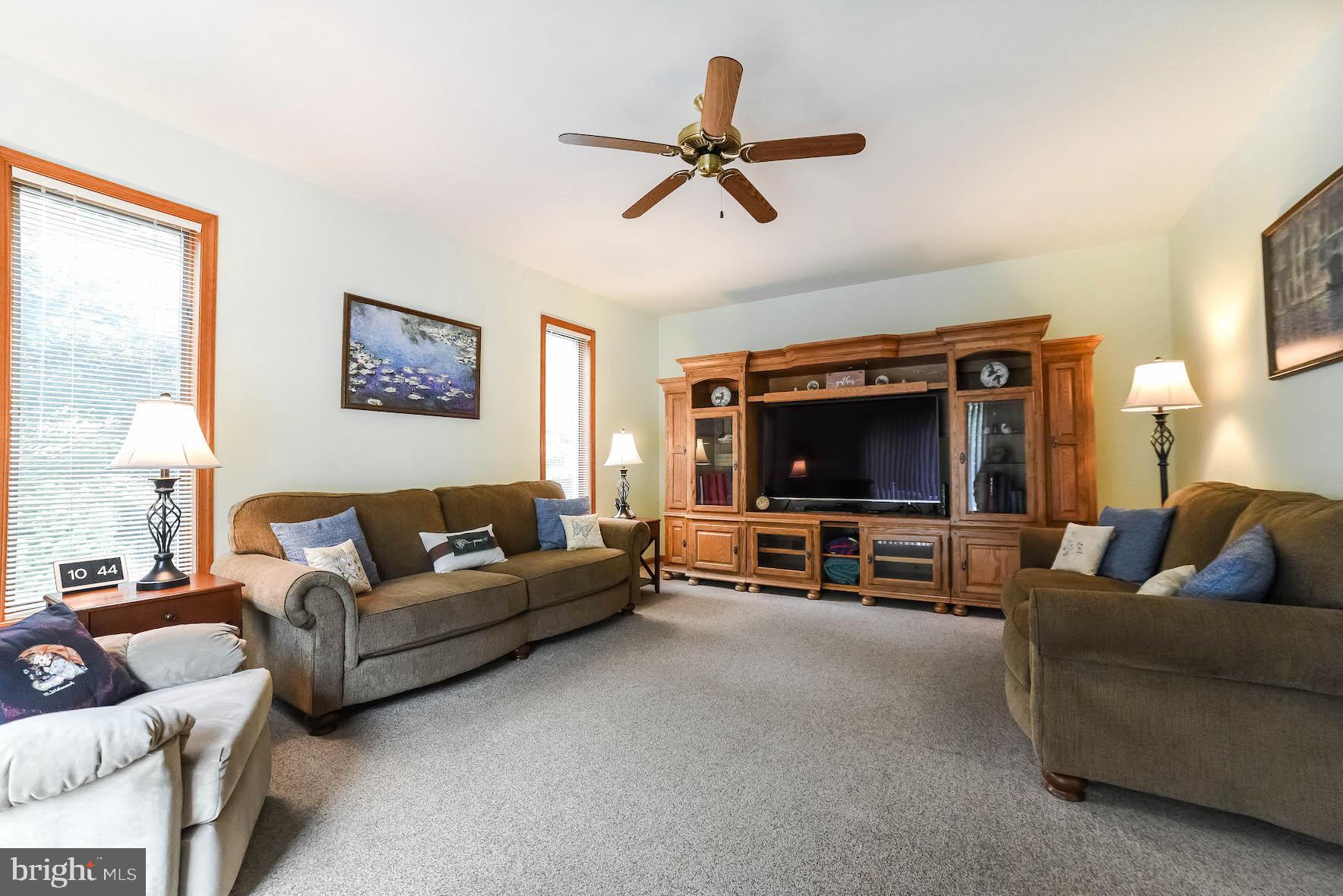 CHESTNUT RIDGE - Residential