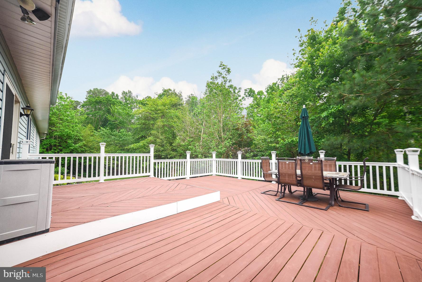 CHESTNUT RIDGE - Residential