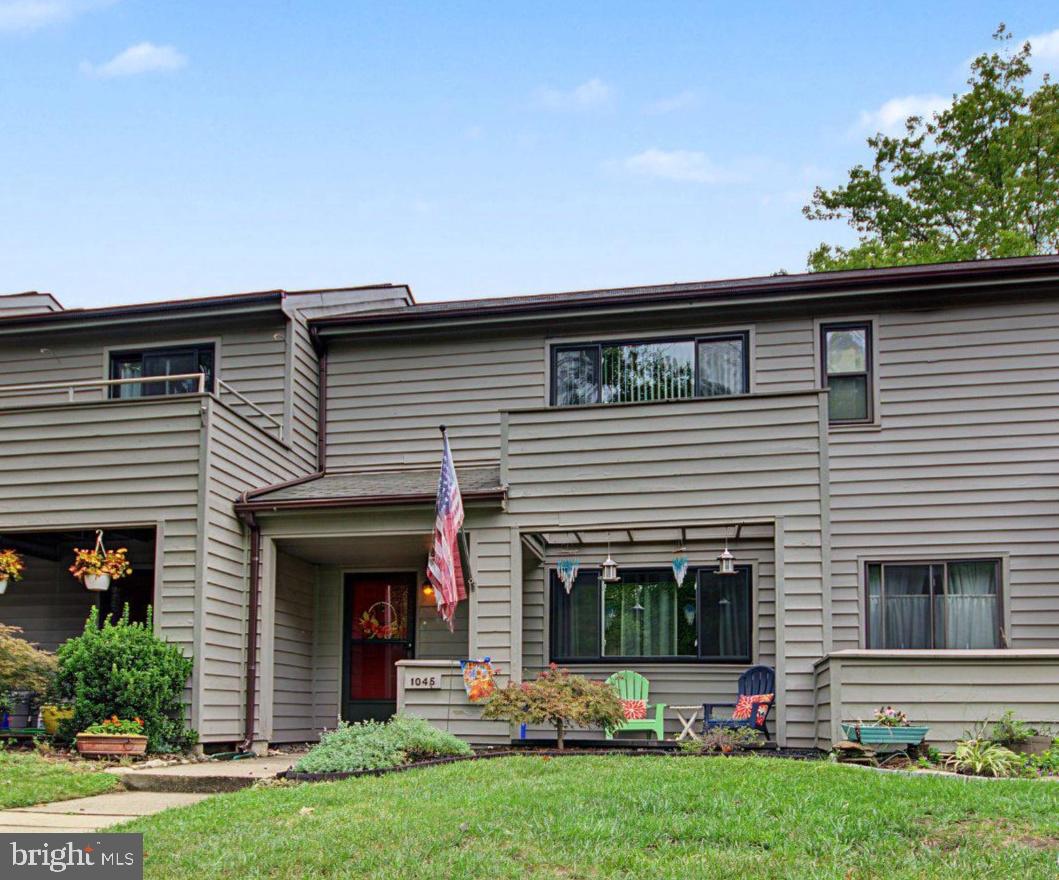 1045 CEDAR RIDGE COURT
