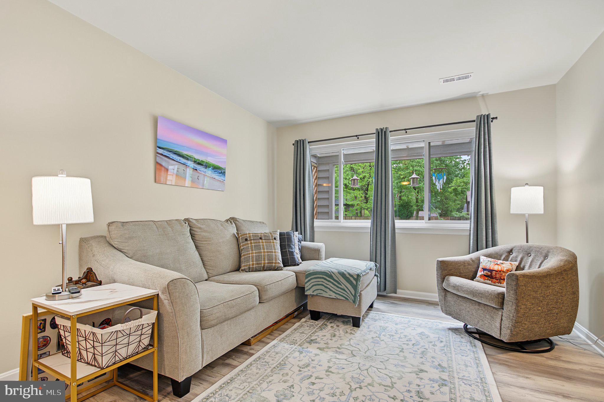1045 CEDAR RIDGE COURT