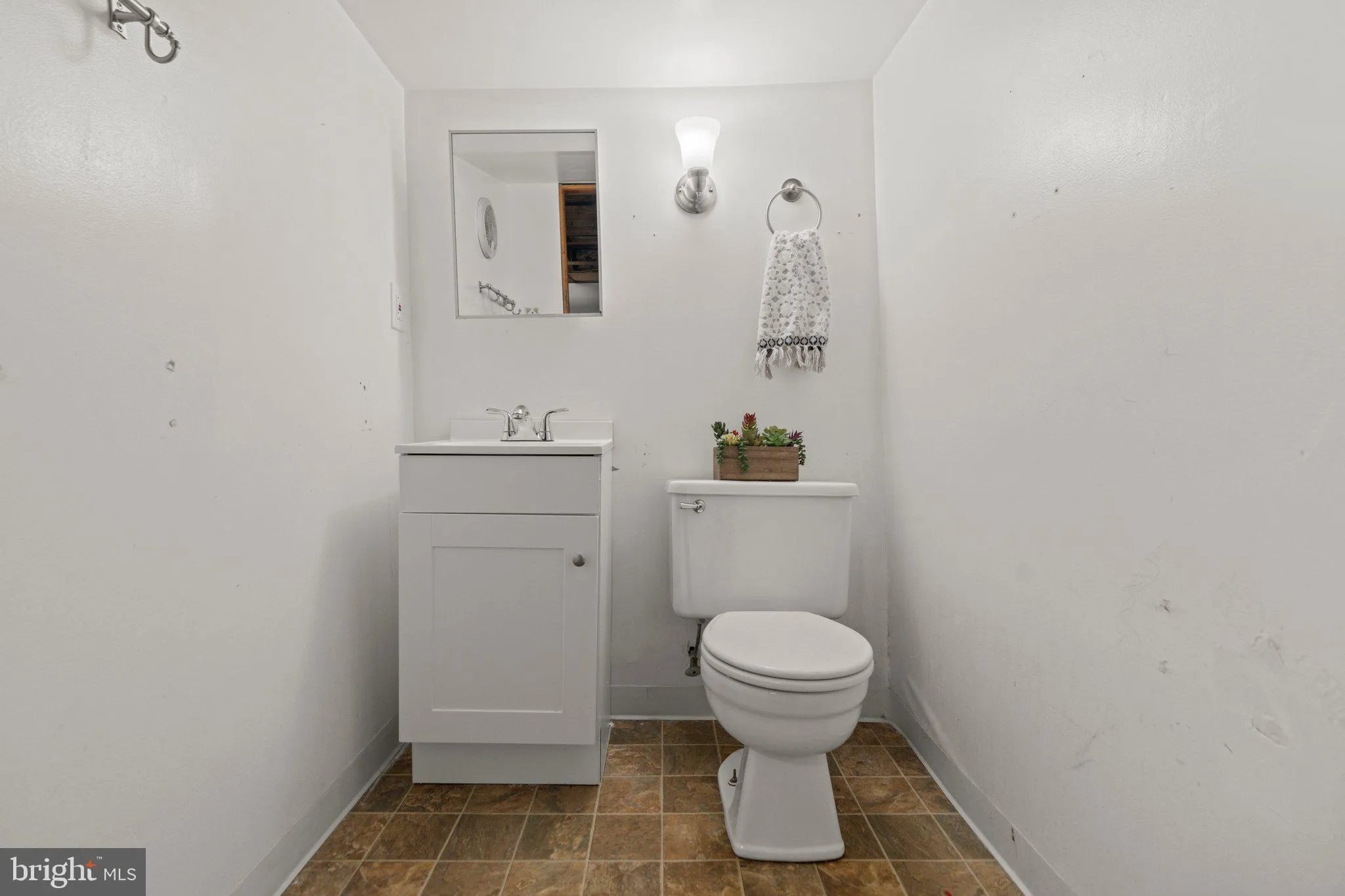 Philadelphia, Pennsylvania 19128, United States, 3 Bedrooms Bedrooms, ,2 BathroomsBathrooms,Residential,Active,3560
