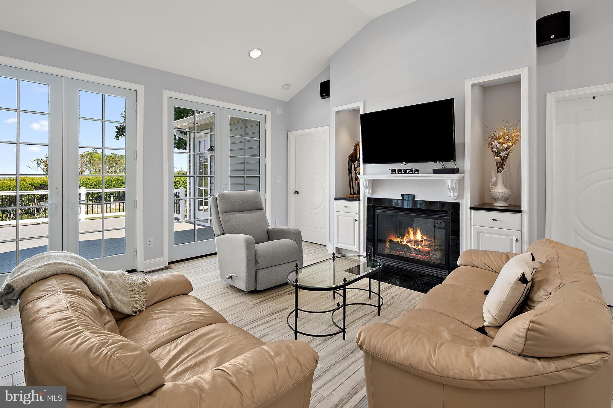 10316 PLANTATION LANE