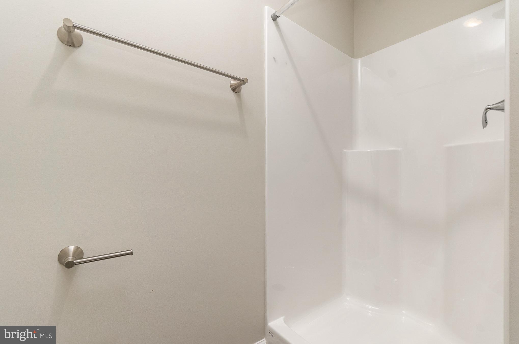 HOLLYWOODS POINT - Residential