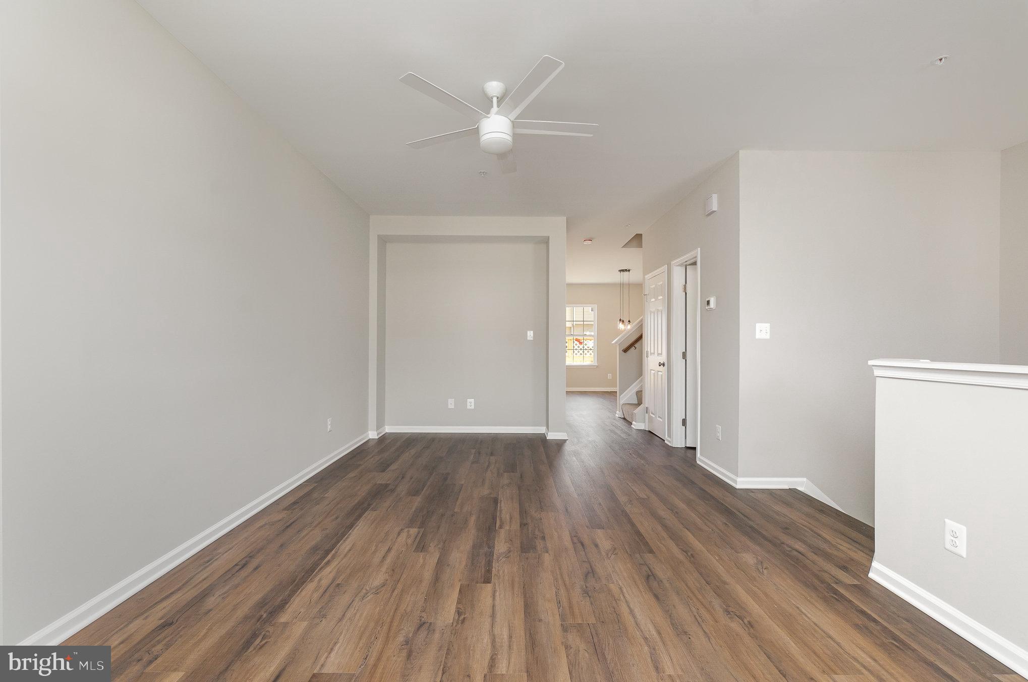 HOLLYWOODS POINT - Residential