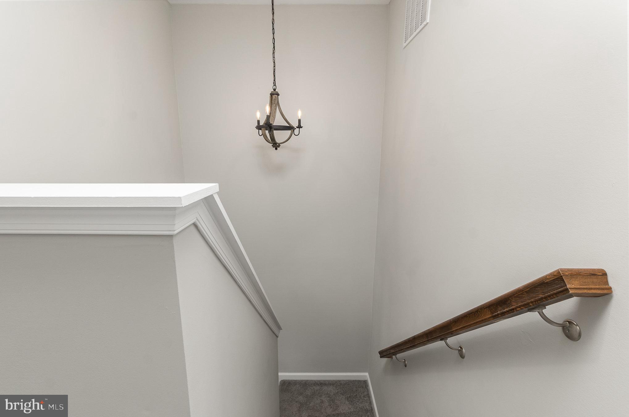 HOLLYWOODS POINT - Residential